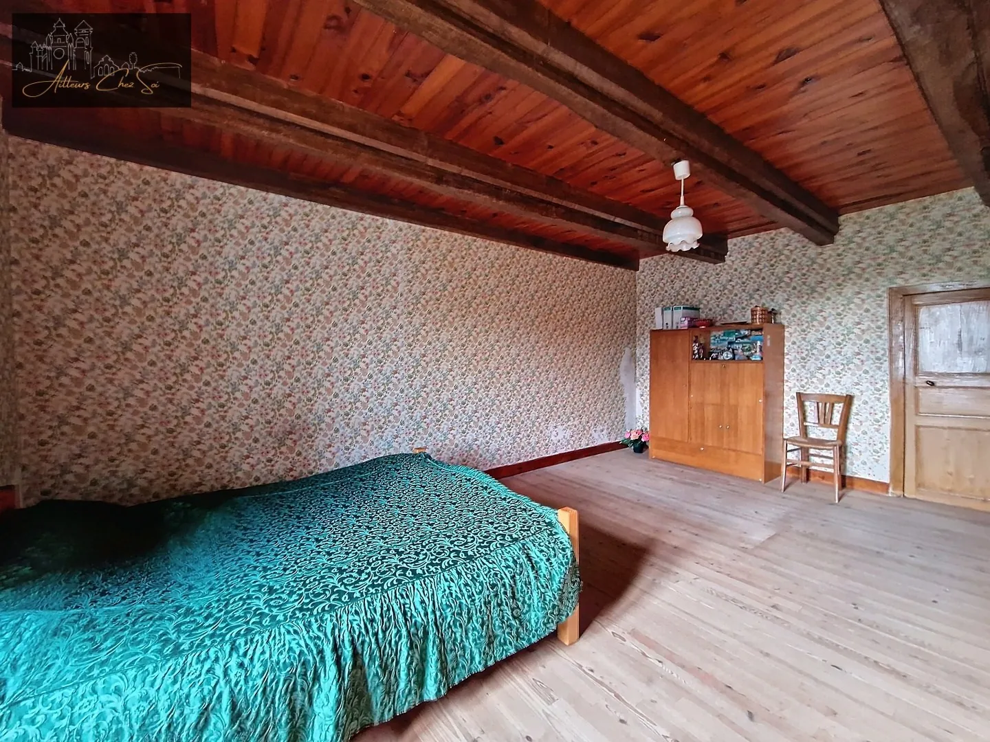 Ferme avec dépendances, 3 chambres, terrain de 2500 m² à Réquista 