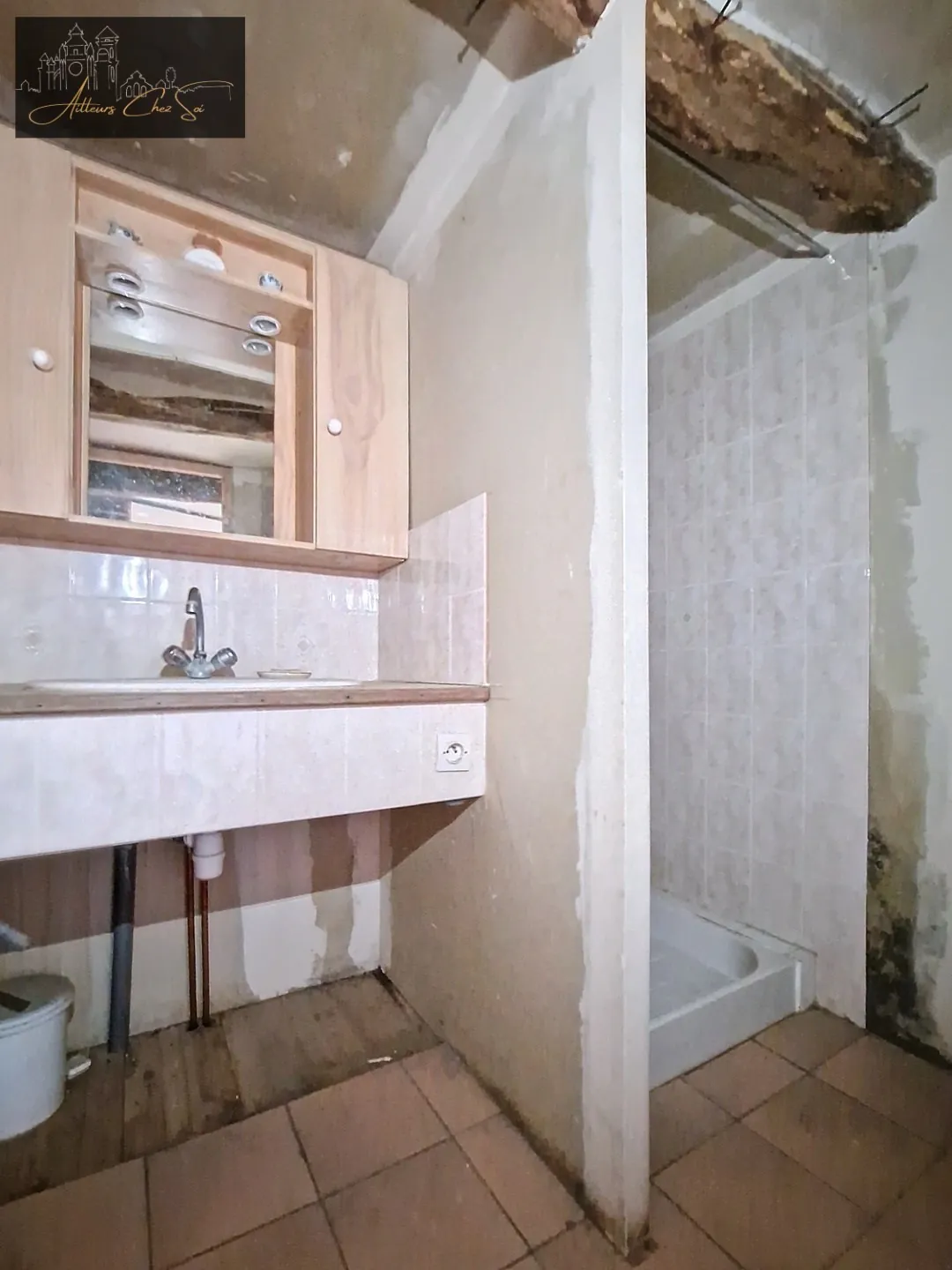 Ferme avec dépendances, 3 chambres, terrain de 2500 m² à Réquista 