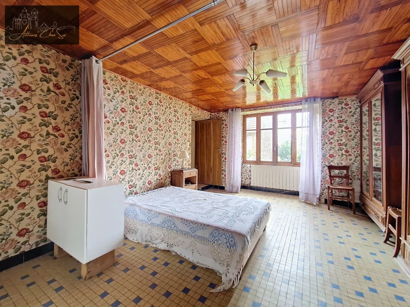 Ferme avec dépendances, 3 chambres, terrain de 2500 m² à Réquista 