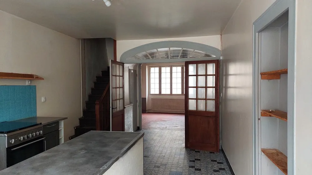 Maison de 90m² à Bouloire, à rénover, au cœur du centre-ville