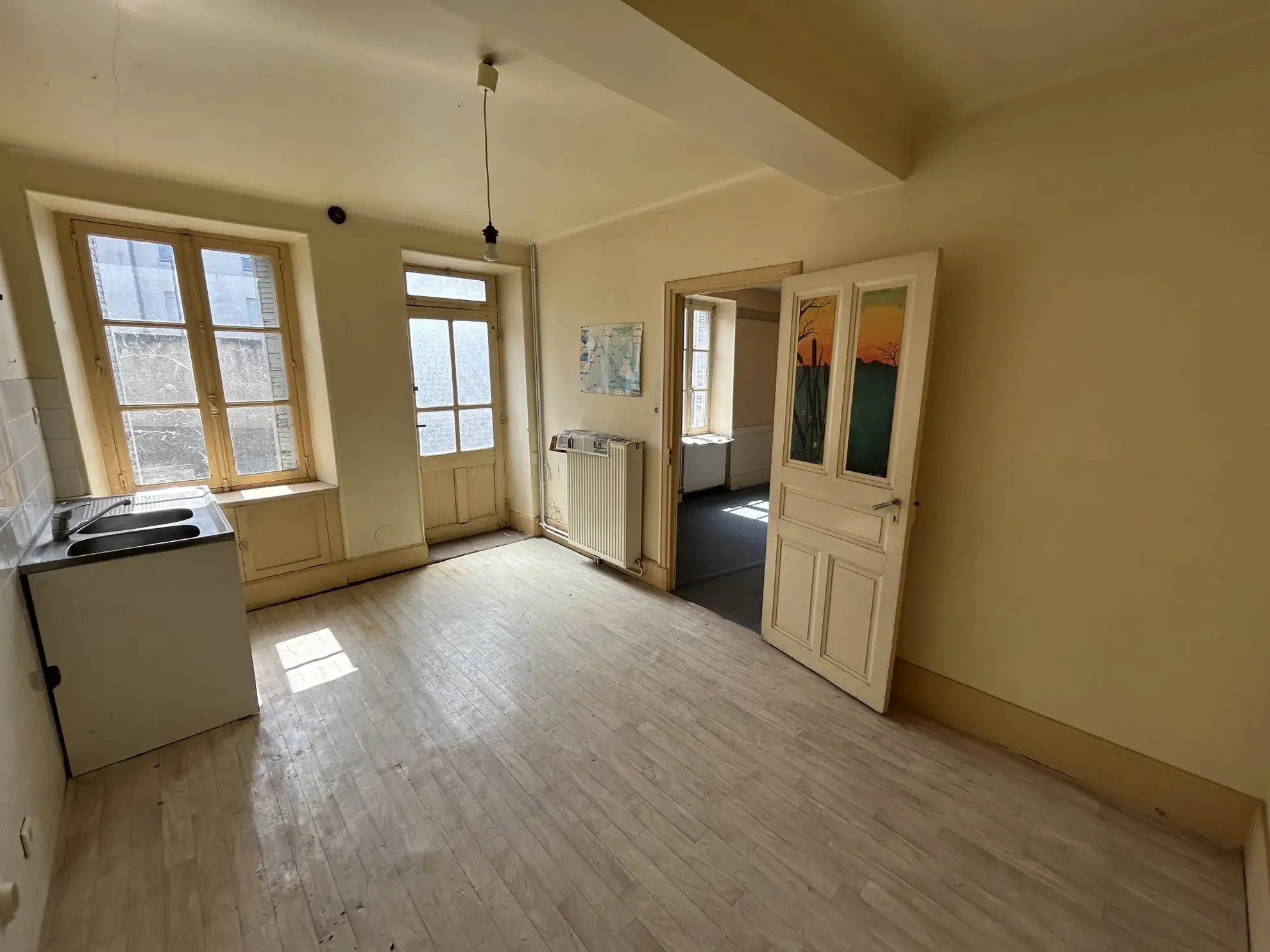 Ensemble immobilier de 207m² à Puy-Guillaume – Idéal investissement ou résidence 