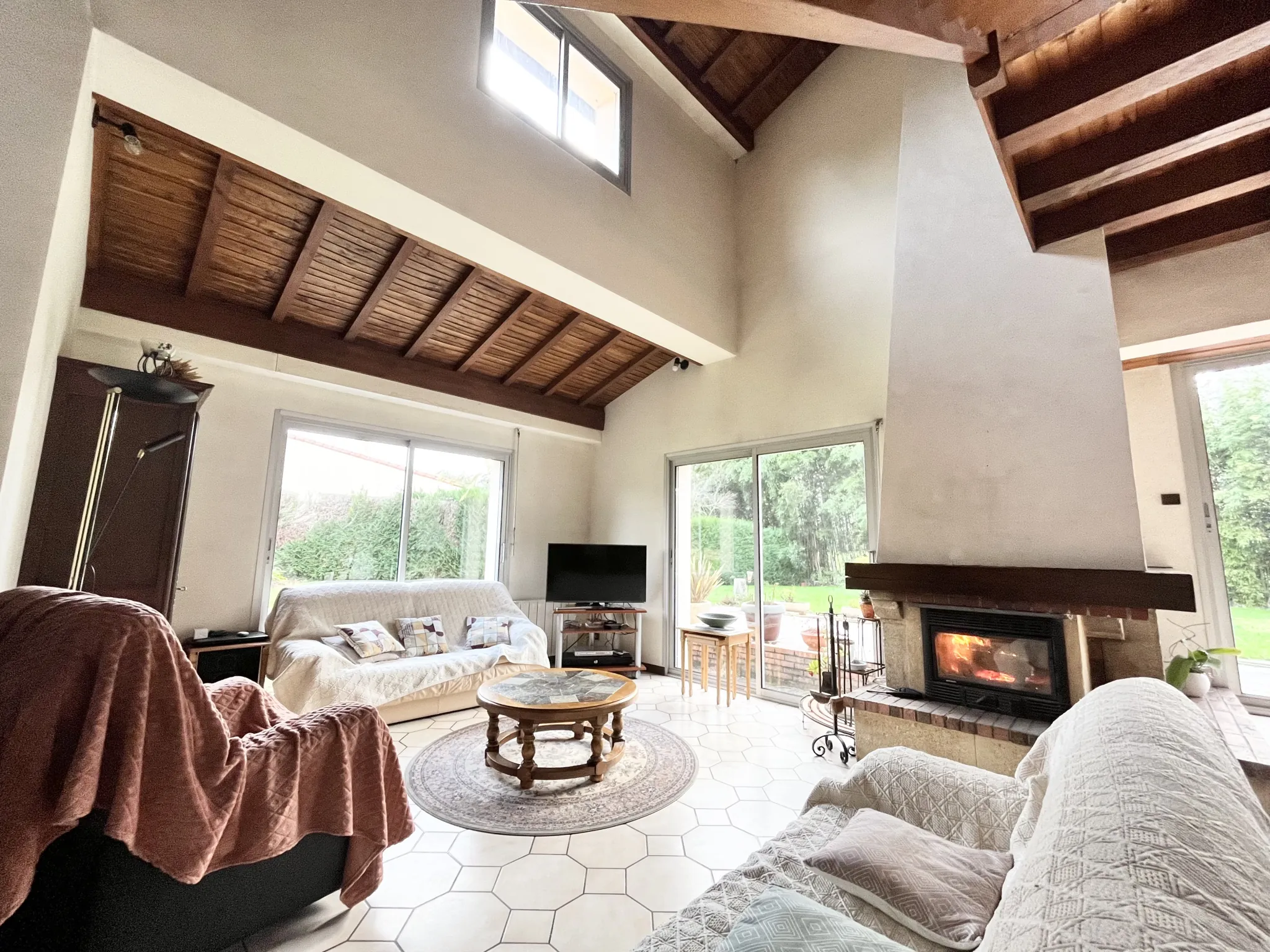 Maison d’architecte lumineuse de 132 m2 à Cholet avec jardin et garage