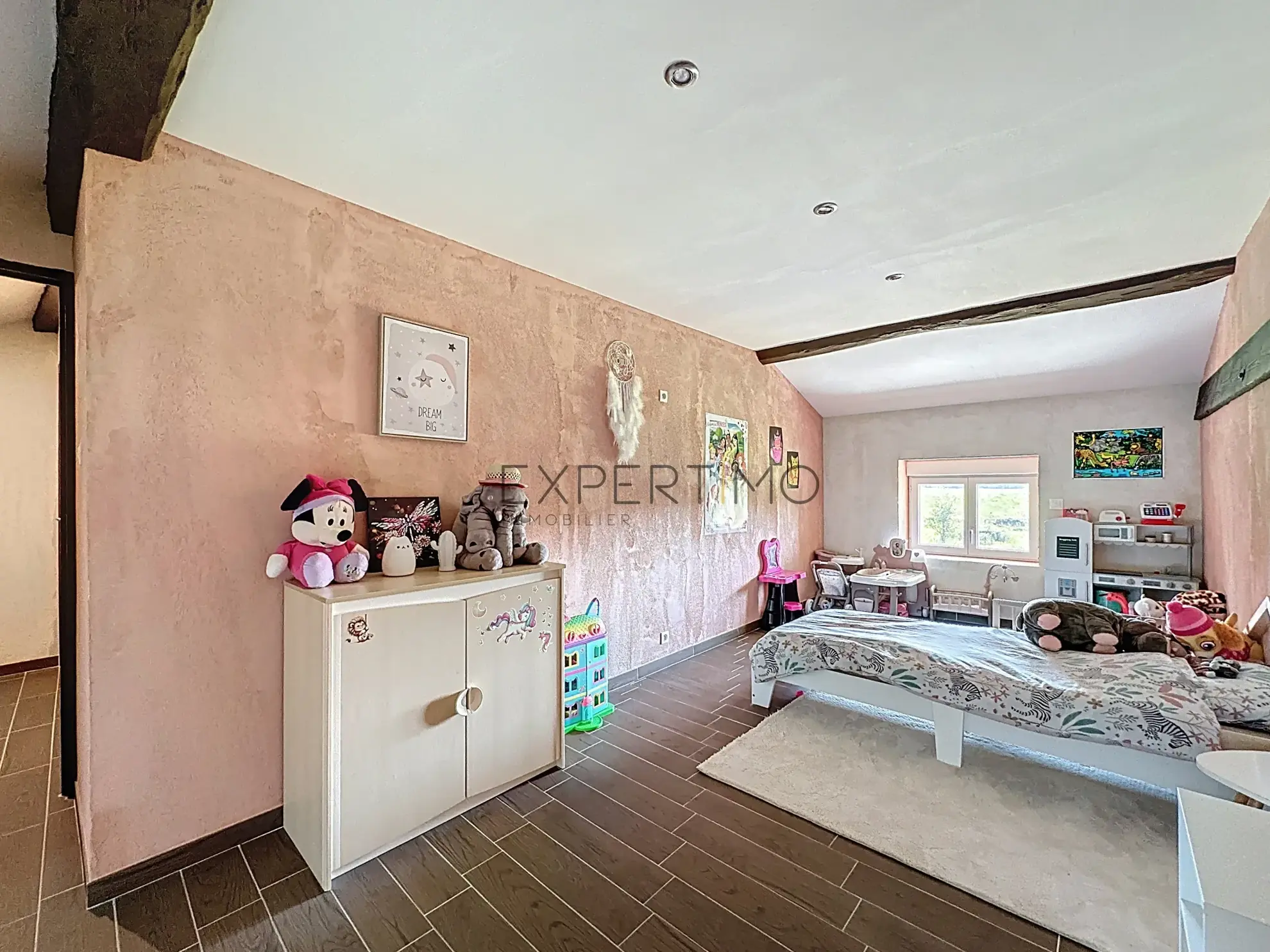 Ferme bressane rénovée de 240 m2 avec terrain de 2000 m2 en campagne 