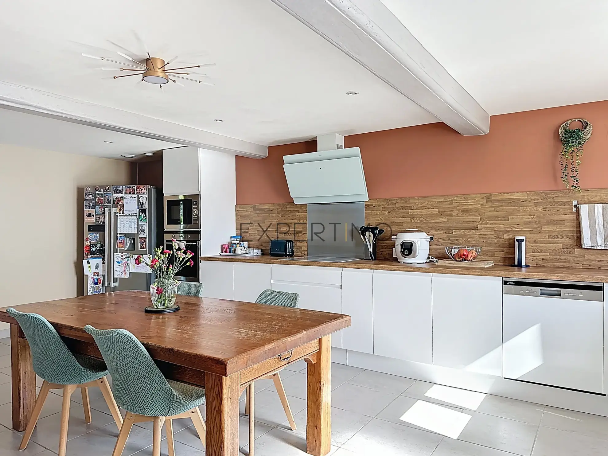 Ferme bressane rénovée de 240 m2 avec terrain de 2000 m2 en campagne 