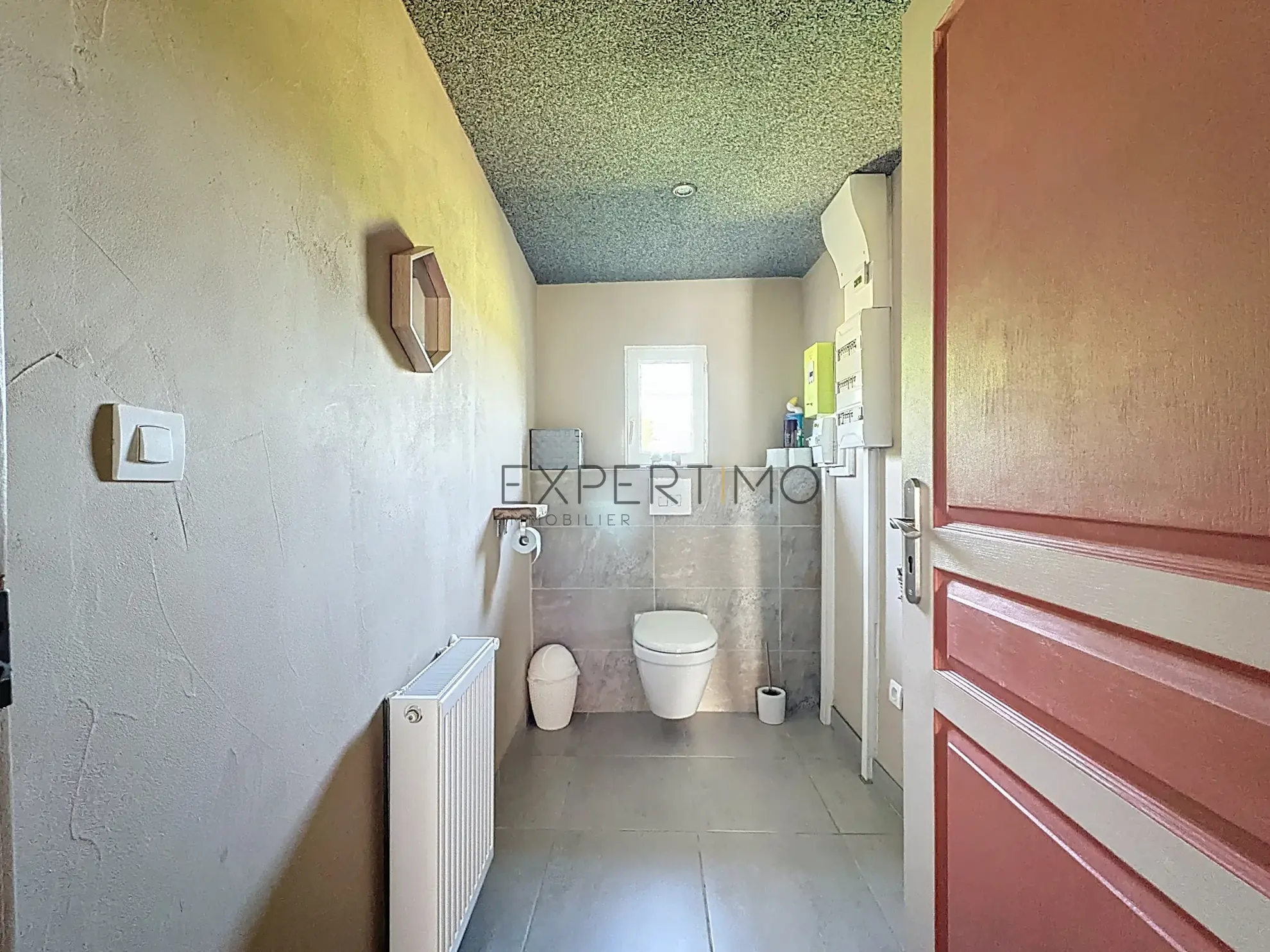 Ferme bressane rénovée de 240 m2 avec terrain de 2000 m2 en campagne 