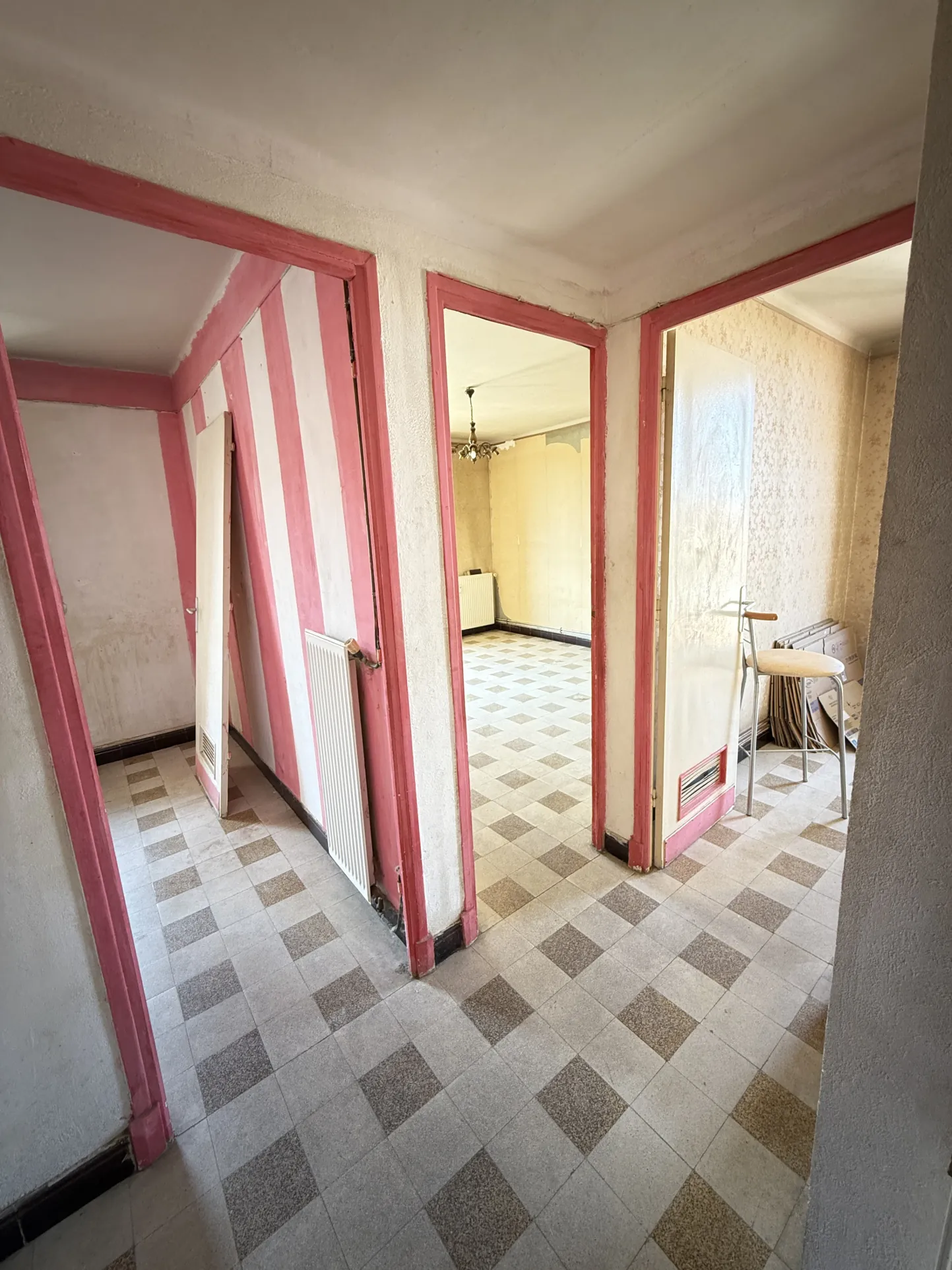 Appartement T2 à vendre à Alès au centre-ville avec balcon et ascenseur 