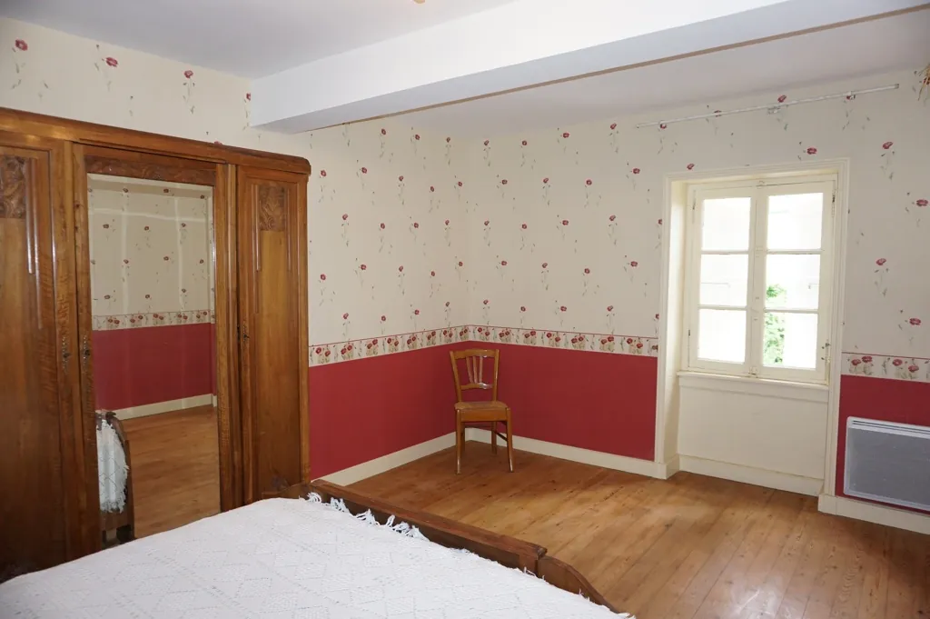 Ensemble de deux maisons en Brionnais près de Marcigny et La Clayette 