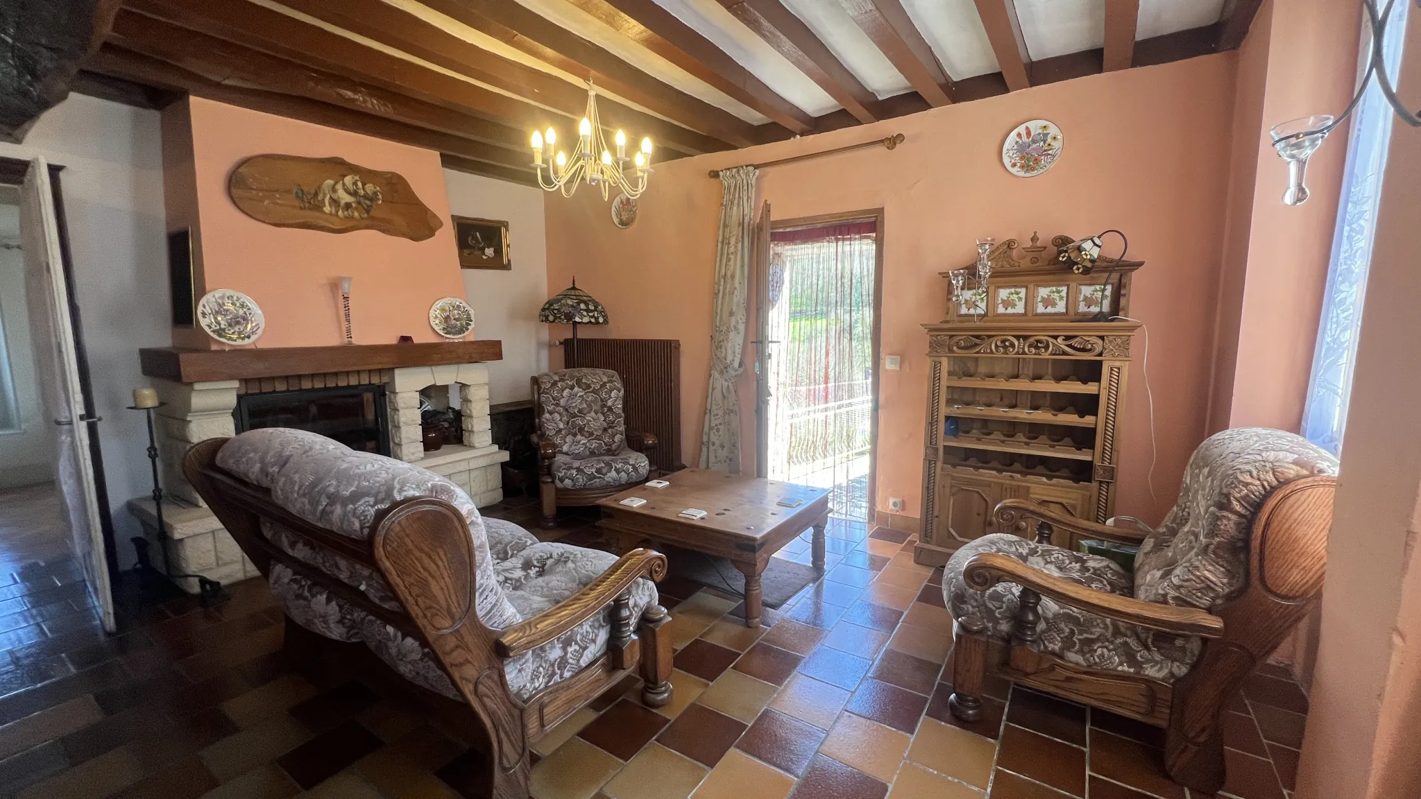 Belle maison authentique avec vue panoramique sur le Vézelien à Chamoux 