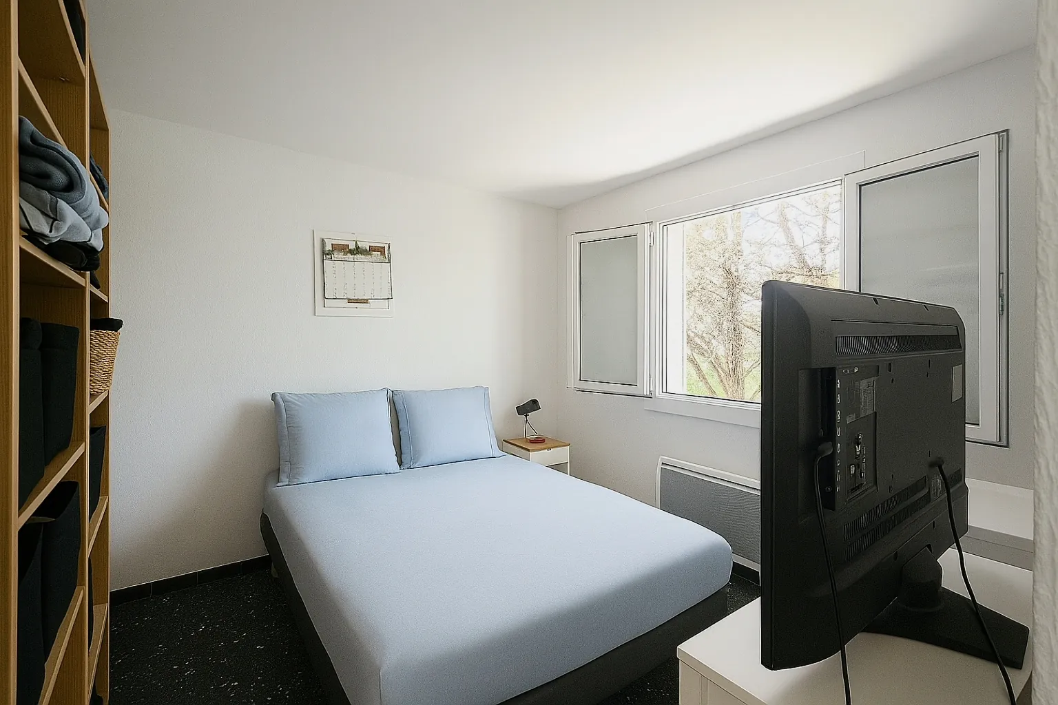 Villa de plain-pied calme avec grand terrain piscinable proche de Narbonne 