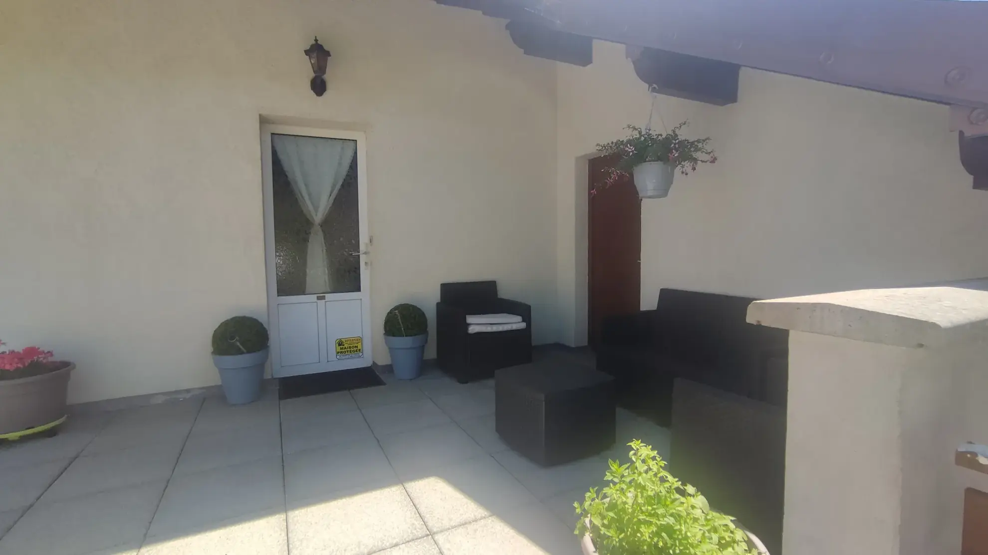 Appartement 4 pièces aux Fins, proche écoles, terrasse et garage - 116 m² 