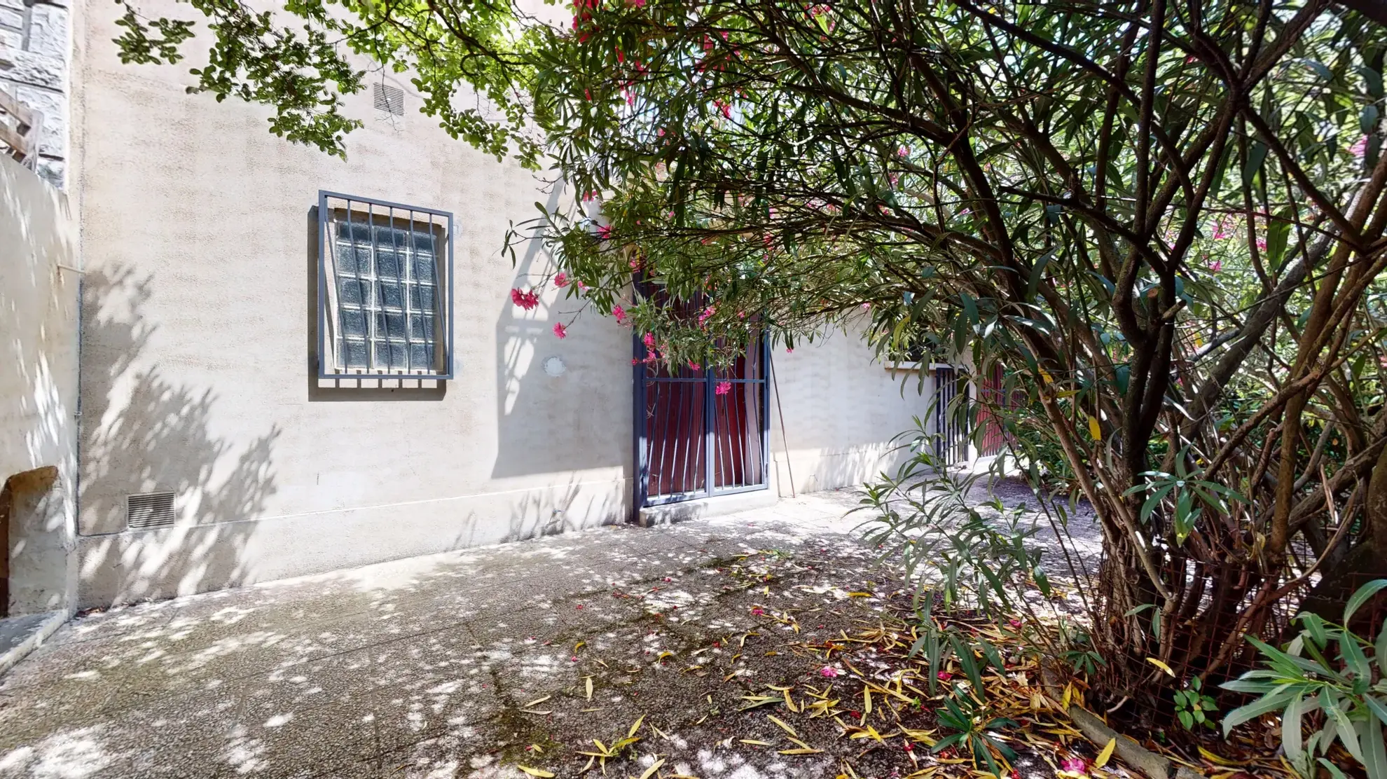 Maison à vendre à Toulouse - Spacieuse, lumineuse et à rénover avec potentiel 