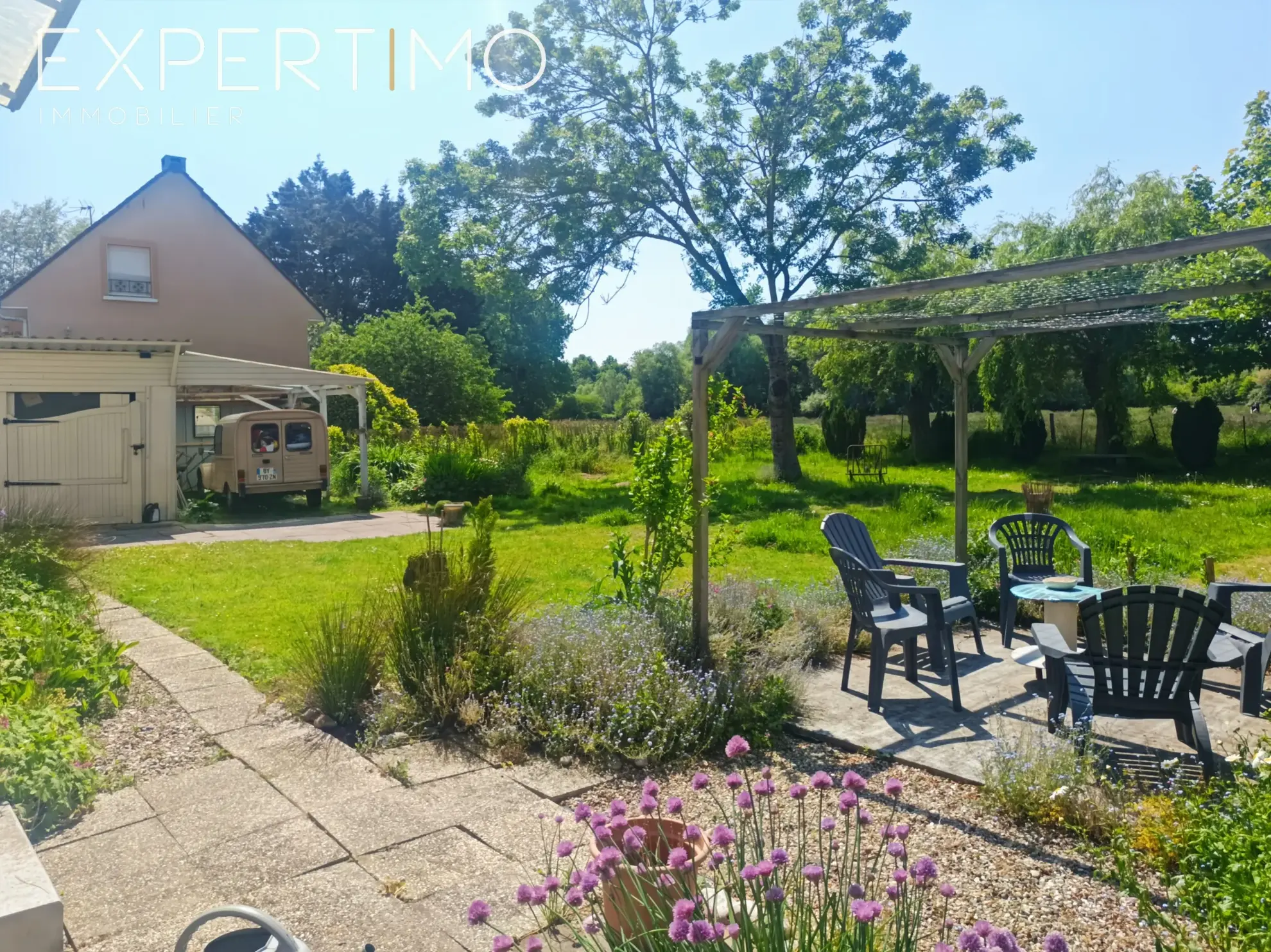 Maison avec potentiel de division et vue campagne à Villers-sur-Authie 