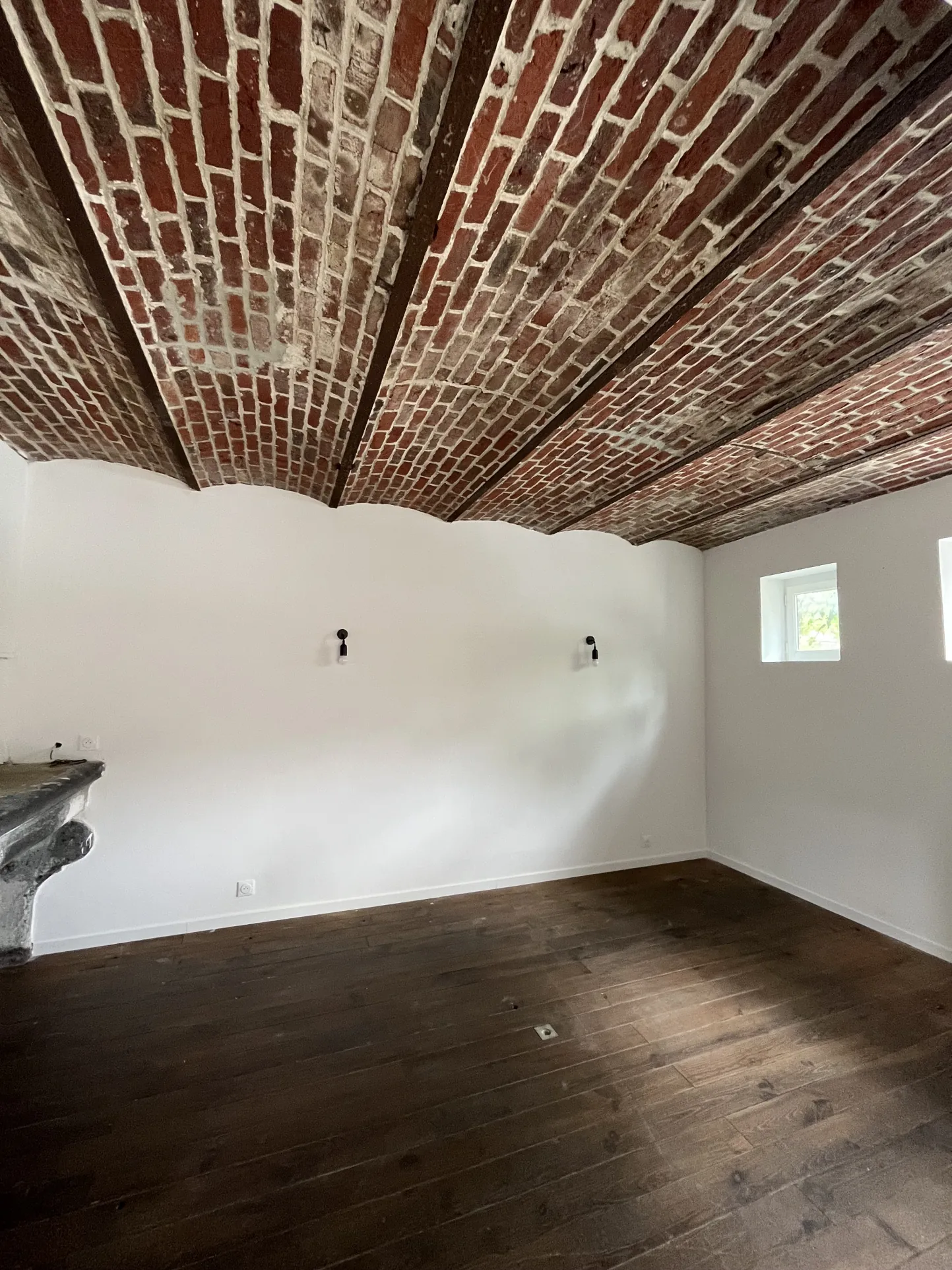 Superbe Loft rénové de 70 m² avec terrasse et jardin à Tourcoing 