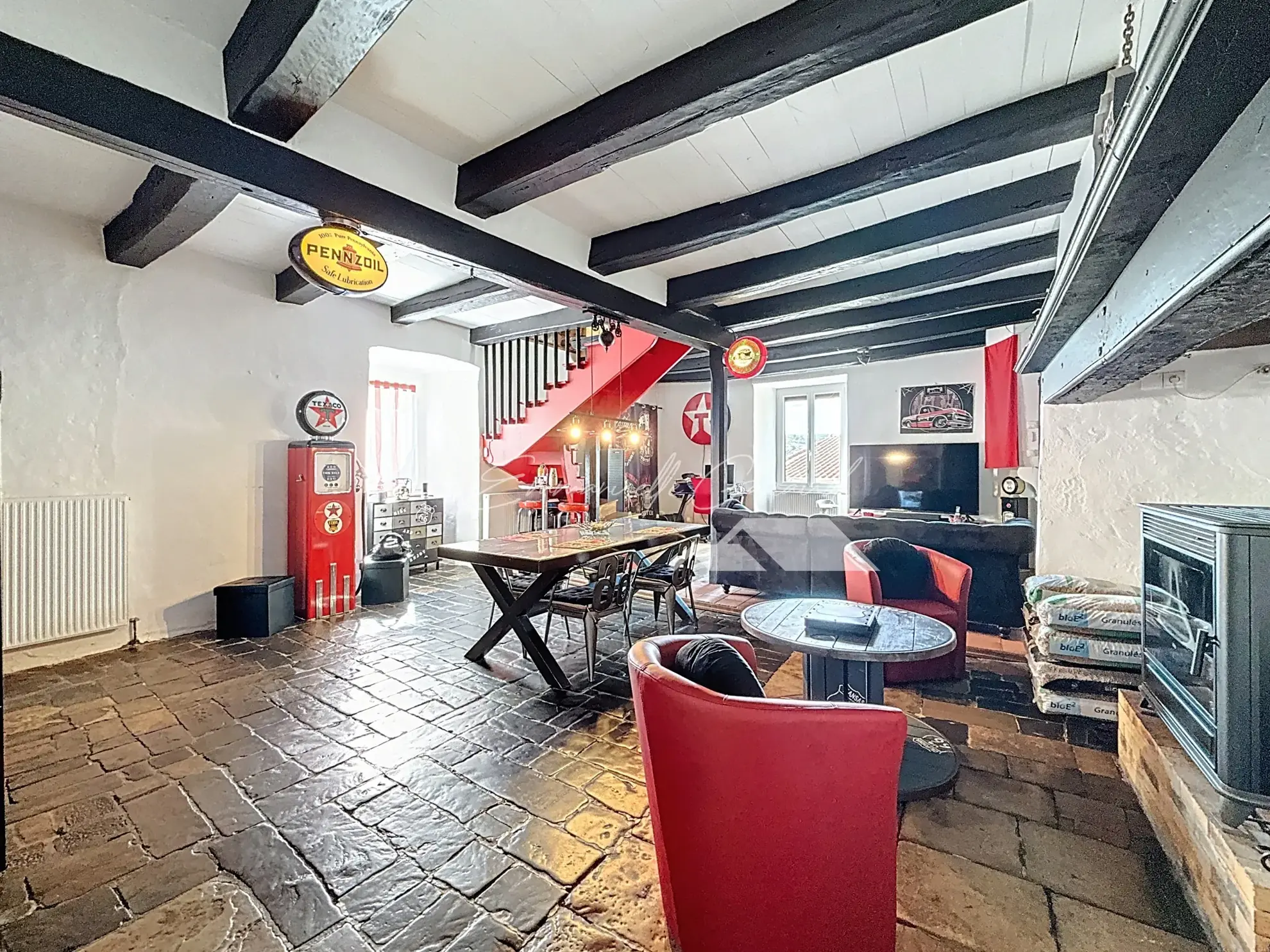 Maison de village à Paulhe avec grand garage, cave et toiture révisée 