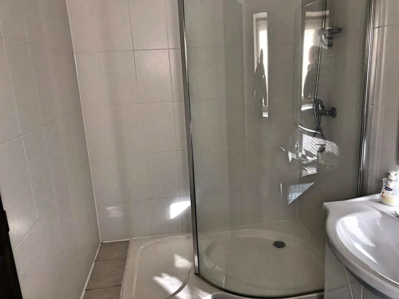 Maison de campagne avec gîte, piscine et grand jardin à Minzac 