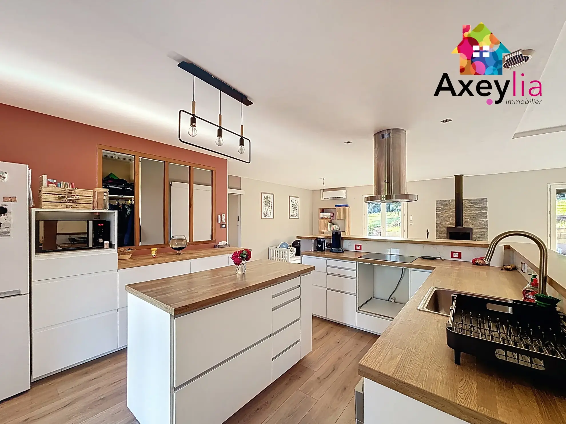 Maison de plain-pied avec piscine à Changy, 3 chambres, environnement calme 