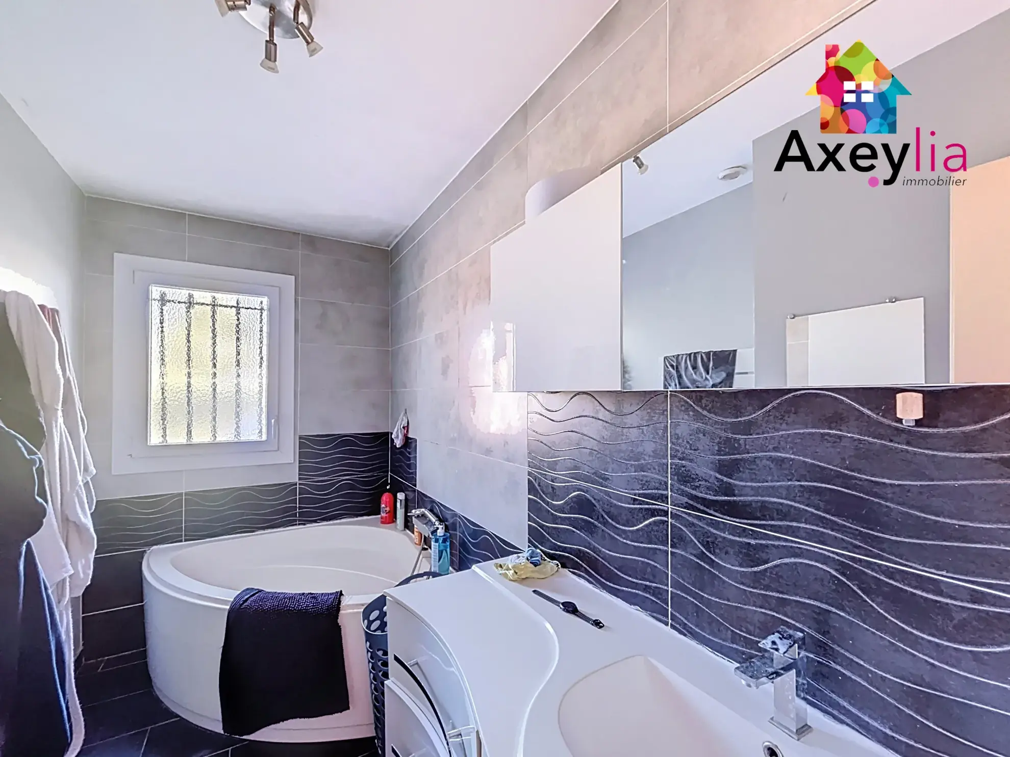 Maison de plain-pied avec piscine à Changy, 3 chambres, environnement calme 