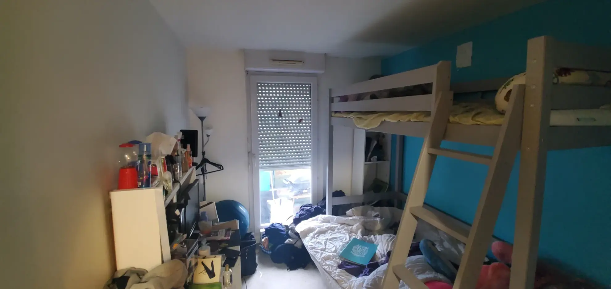 Appartement de 61 m² à Cergy-le-Haut avec 2 chambres, balcon et parking 