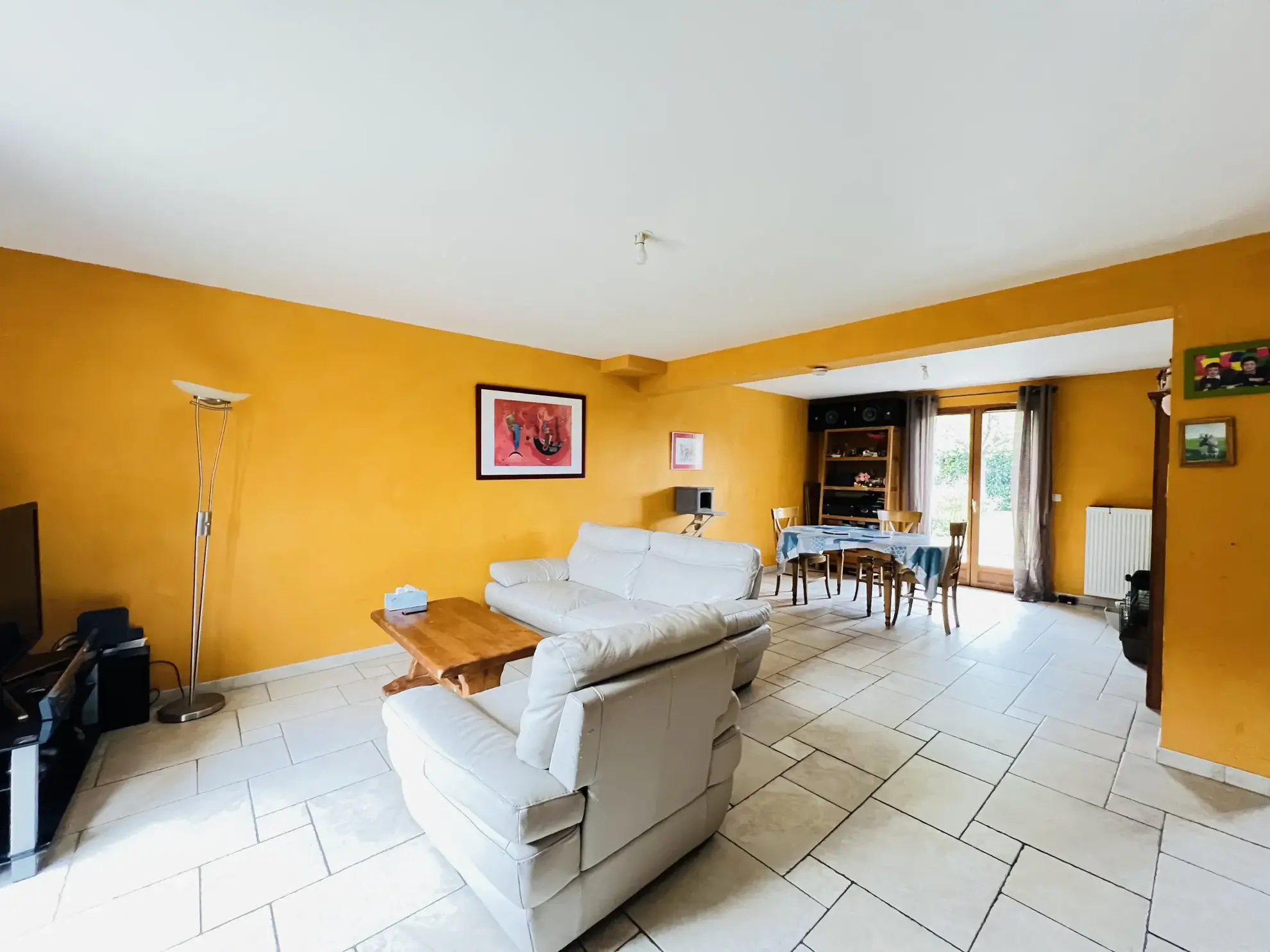 Belle maison individuelle de 4 chambres à Auneau, 2009, terrain clos et arboré 