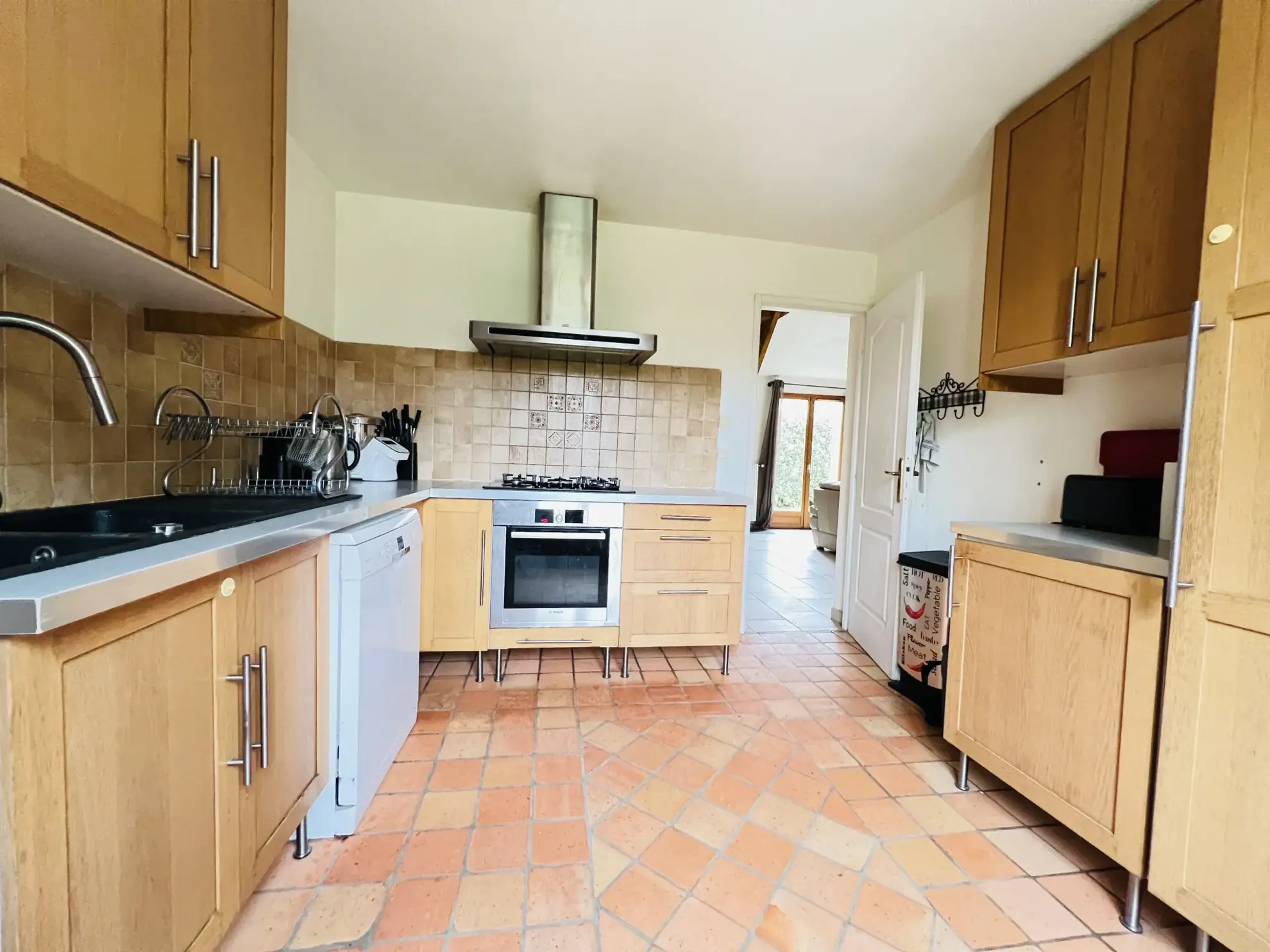 Belle maison individuelle de 4 chambres à Auneau, 2009, terrain clos et arboré 