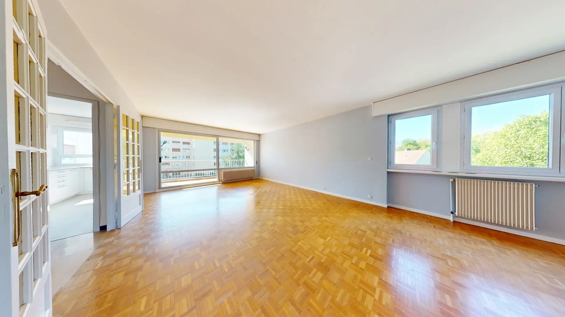 Appartement T3 lumineux de 85 m² avec balcon, garage double et cave à Talant