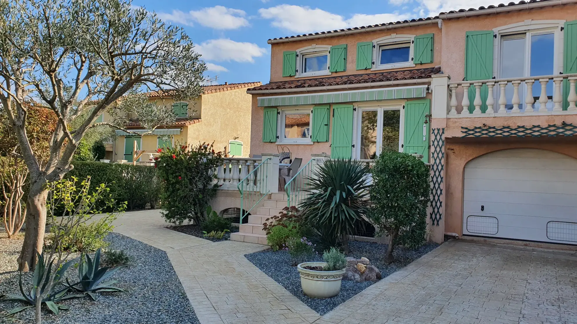 Villa à Vidauban avec 3 chambres, piscine et terrasse – Investissement en Parahôtellerie 