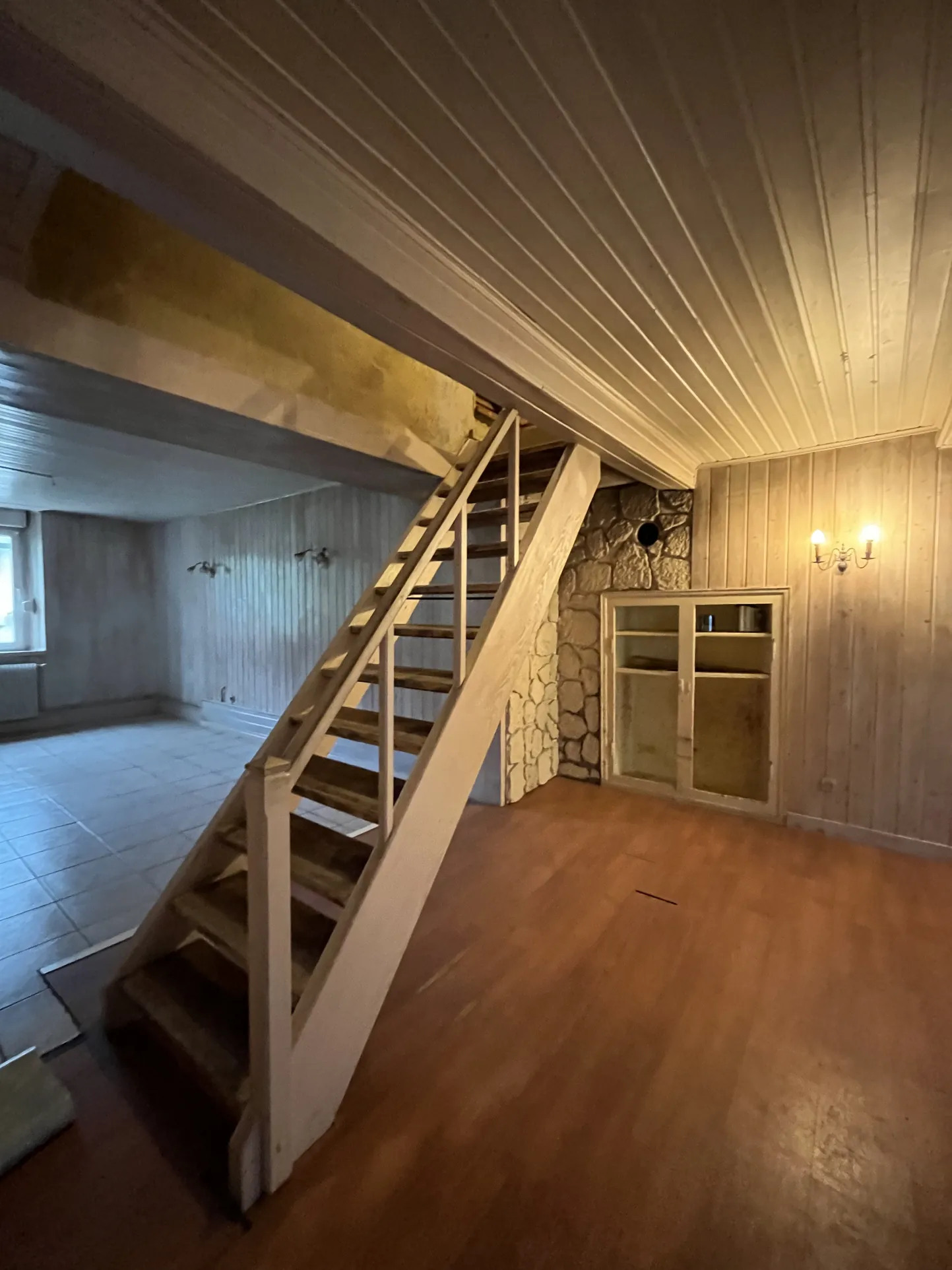 Spacieuse maison familiale à Roye avec dépendance et piscine de 170 m² 