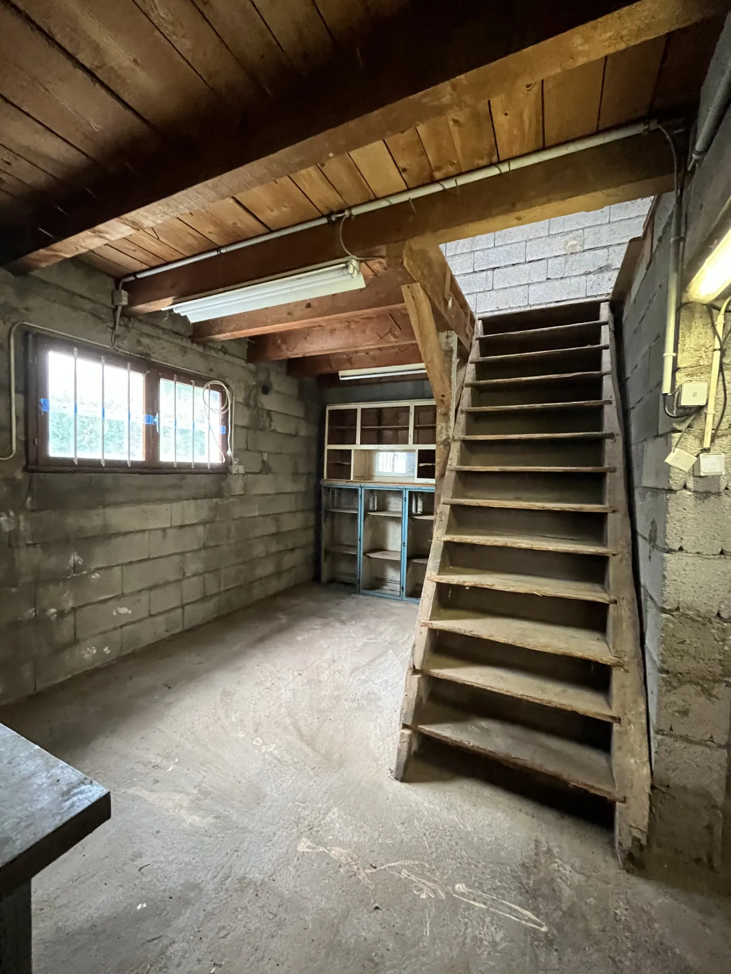 Spacieuse maison familiale à Roye avec dépendance et piscine de 170 m² 