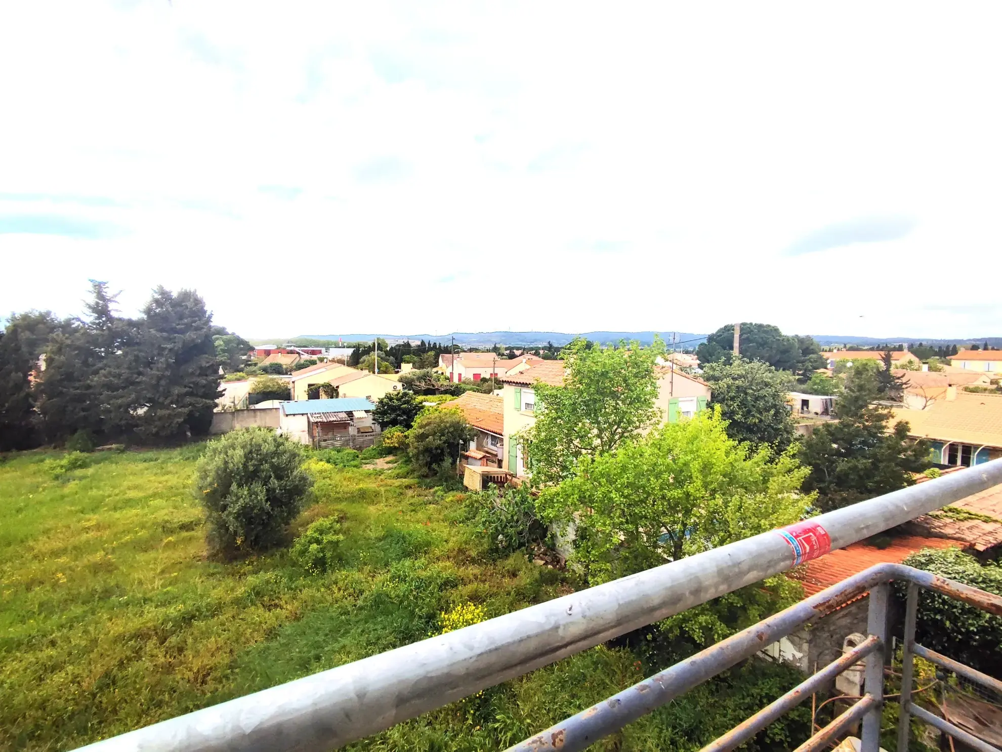 Studio de 24m² à Lézignan-Corbières - Opportunité d'investissement avec parking 