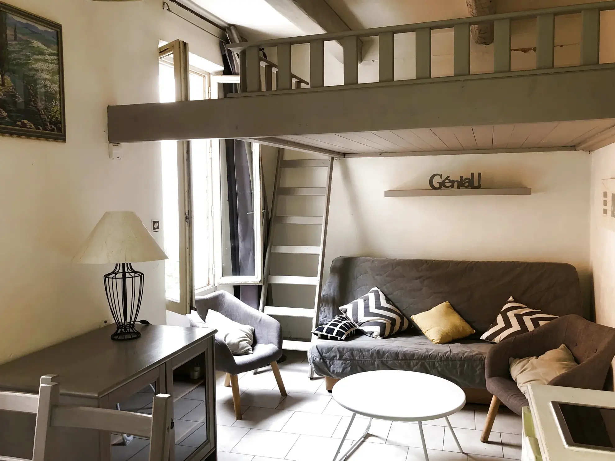 Studio à Sanary sur Mer avec vue sur la cour, parfait pour vacances