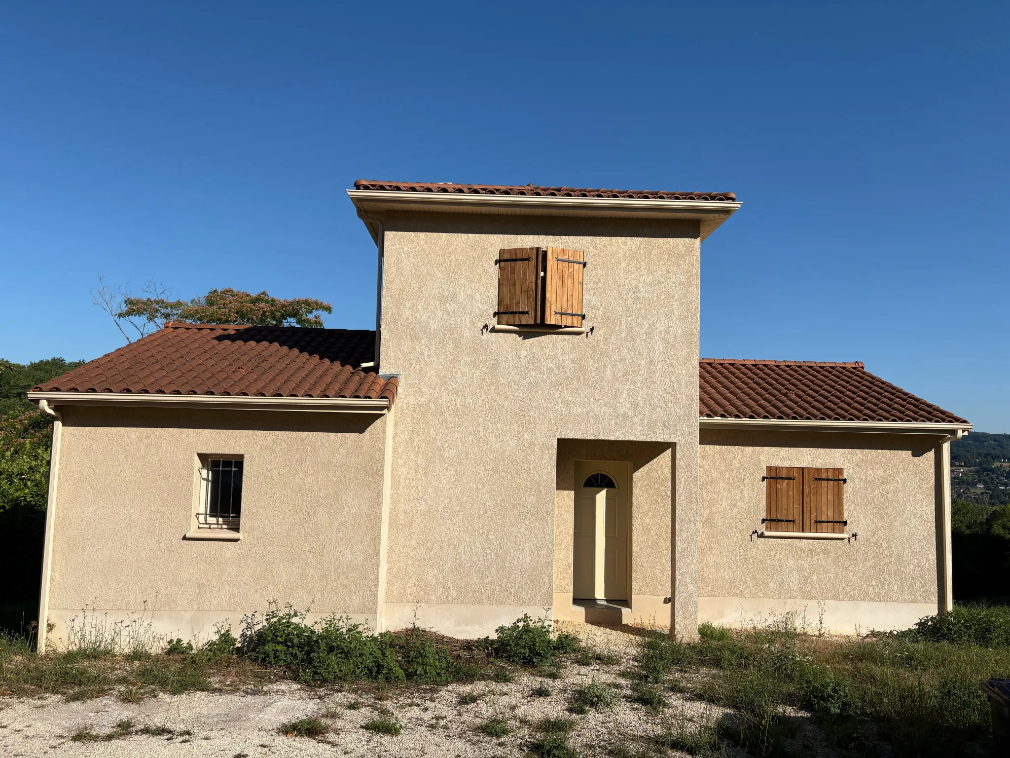 Maison récente de 84 m² avec 3 chambres à Terrasson Lavilledieu