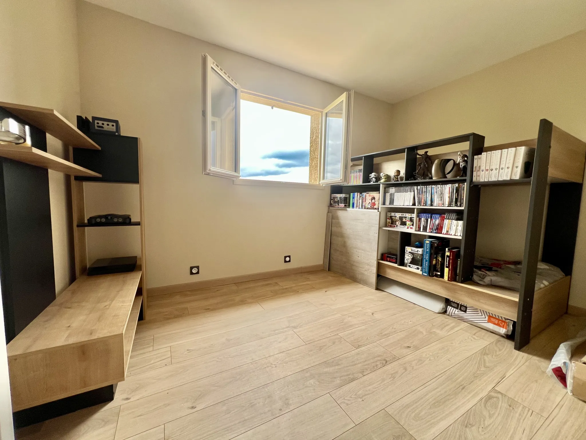 Maison récente de 84 m² avec 3 chambres à Terrasson Lavilledieu 