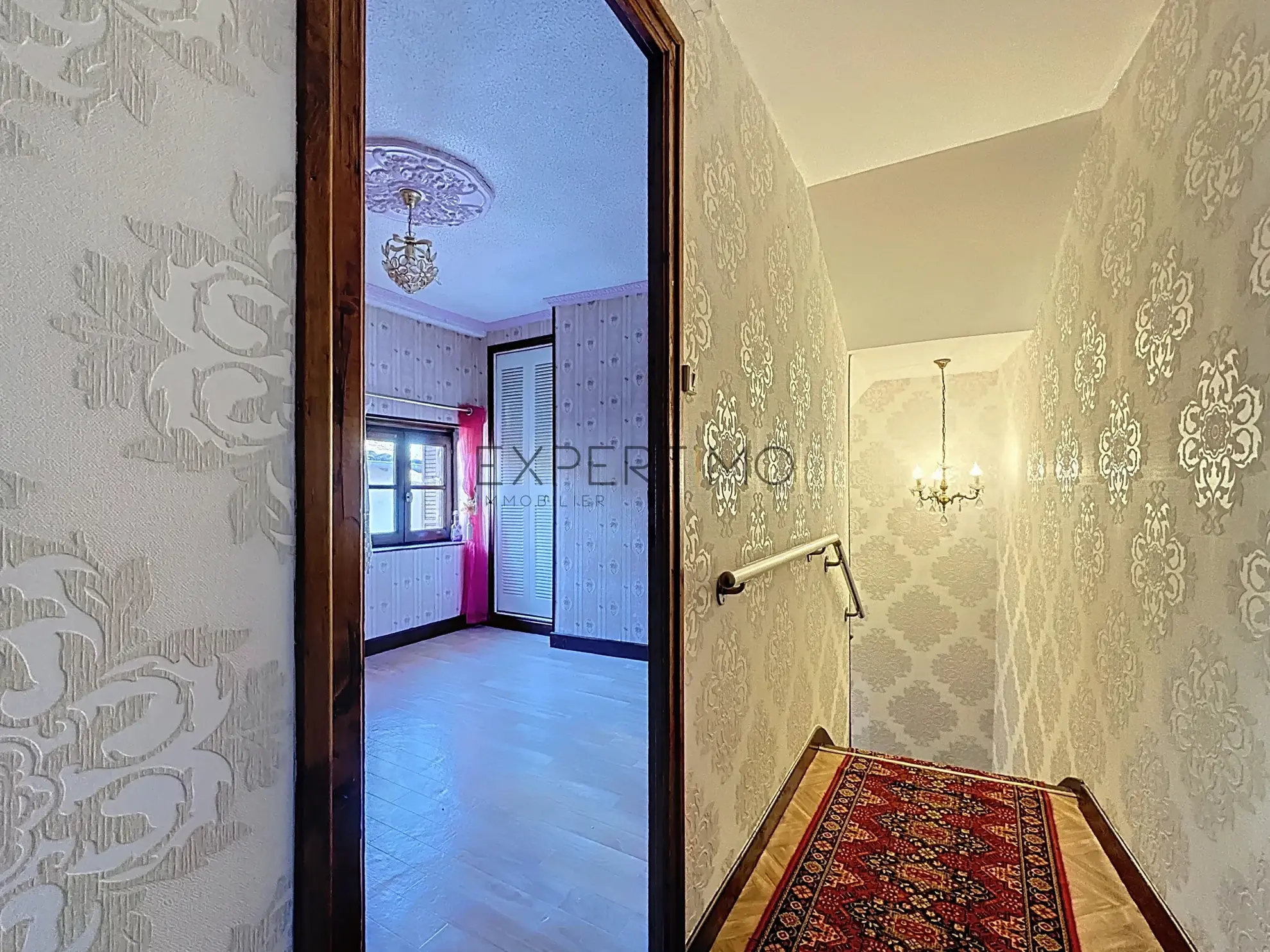 Maison de ville de 64 m² au cœur historique de Tournus, rare opportunité en Bourgogne 