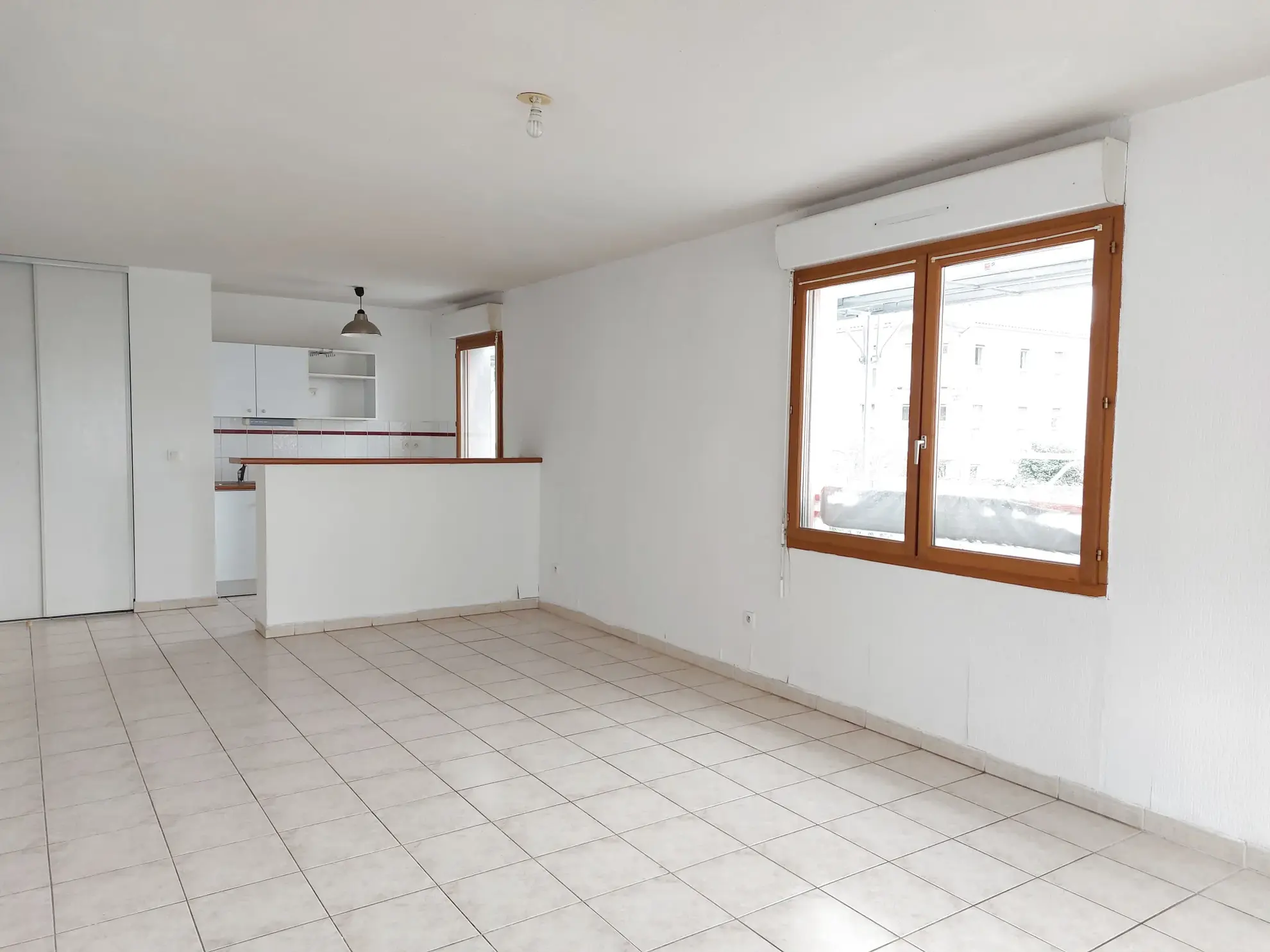 Vente appartement 3 pièces à Lunel avec loggia et garage
