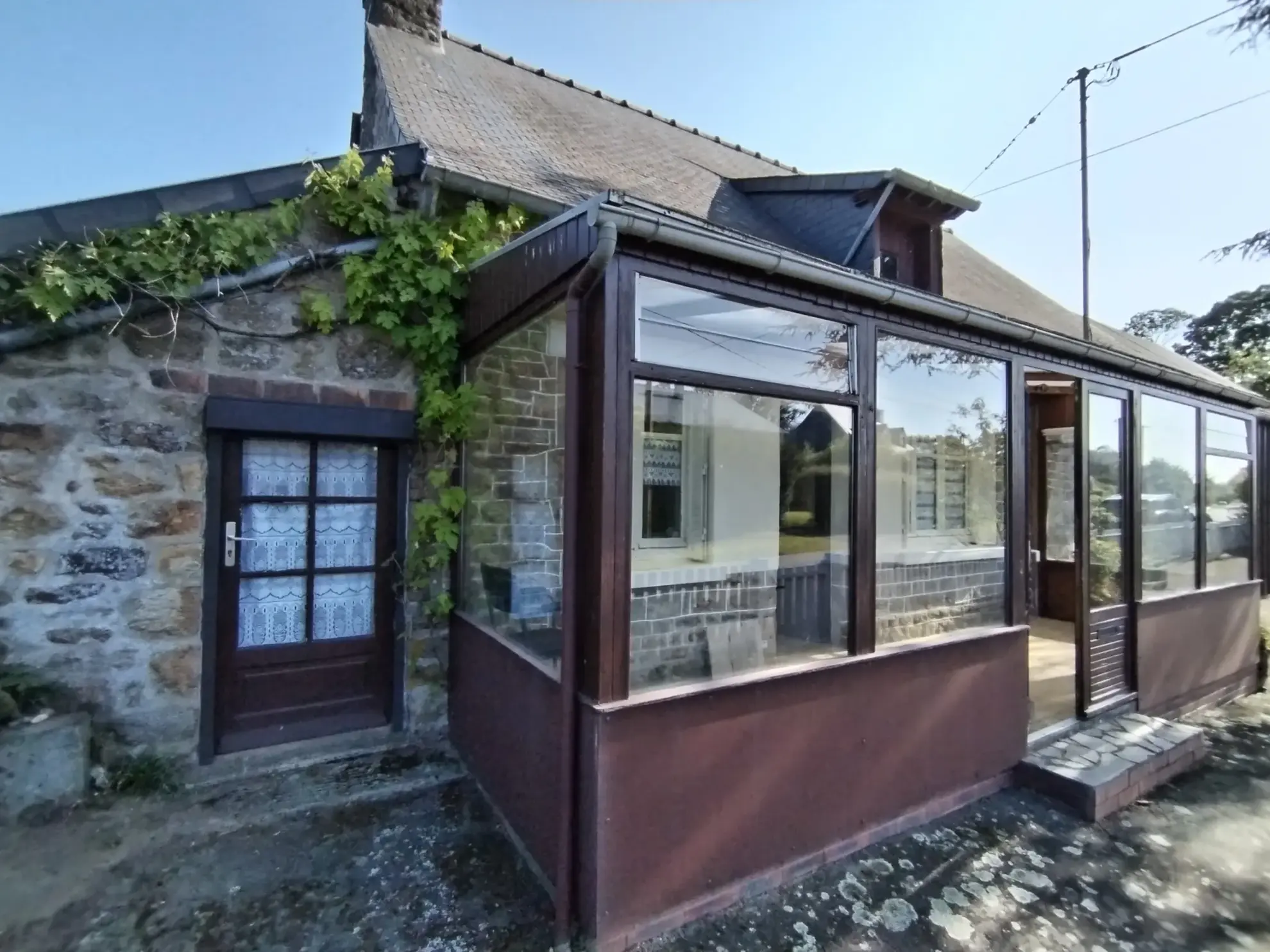 Maison ancienne à rénover avec grand terrain à Romagné (35) 