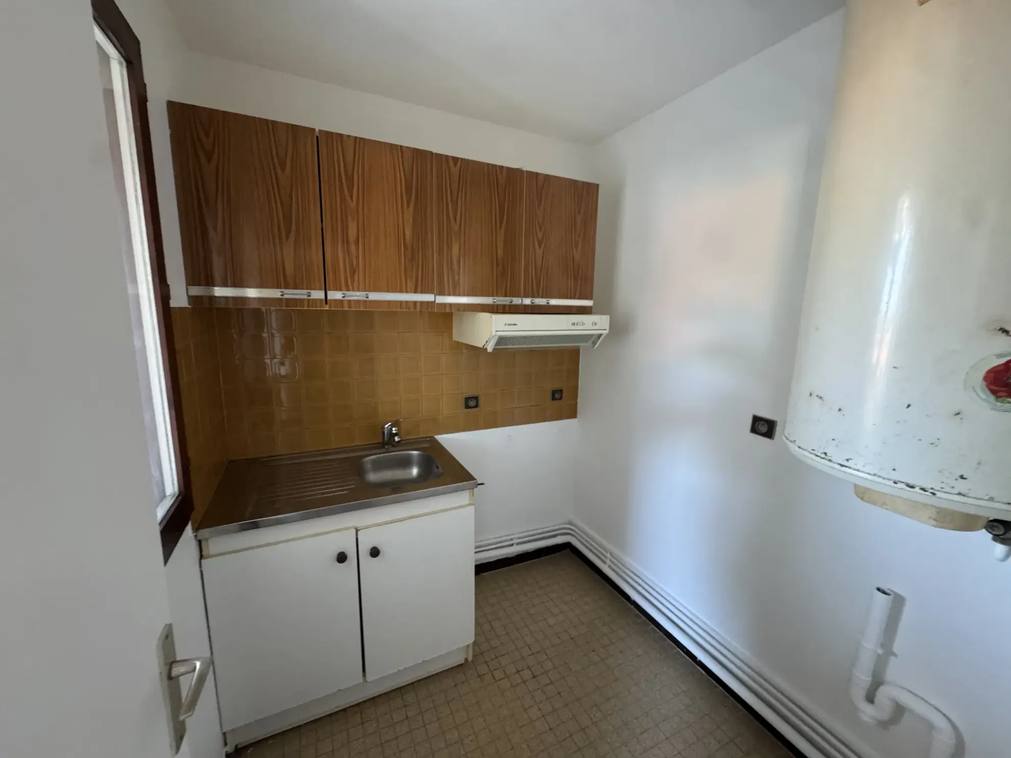 Studio lumineux avec terrasse et parking au centre-ville d'Andernos-les-Bains 