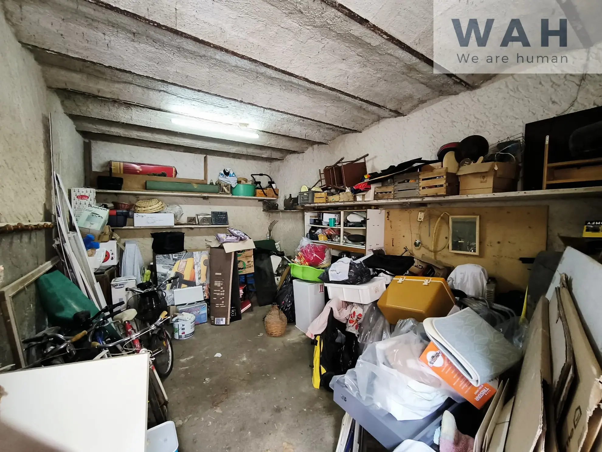 Maison de village 2 pièces avec garage et remise à Saint-Laurent-d'Aigouze 