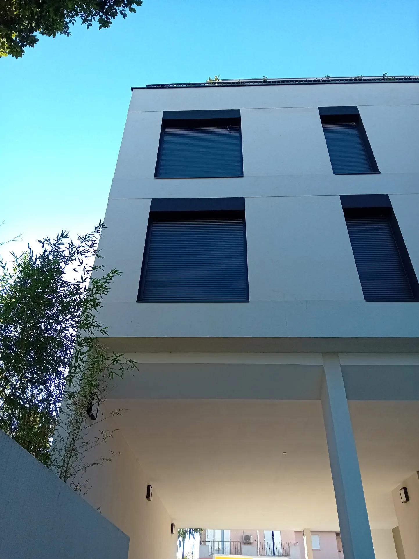 Studio lumineux de 22,56 m² avec parking à Porto-Vecchio en résidence sécurisée 