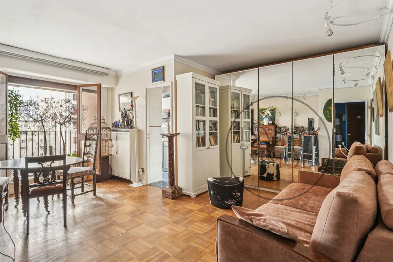 Studio de 36,5 m² avec loggia au cœur du 18ème arrondissement de Paris
