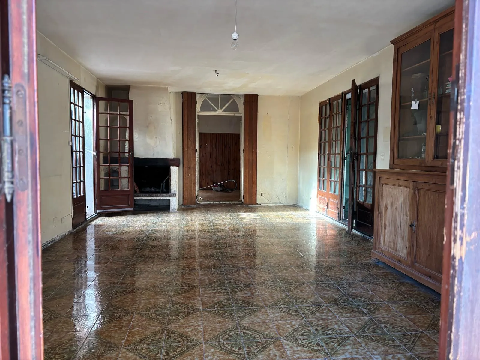 Maison provençale de 167 m² à Toulon avec grand potentiel à rafraîchir