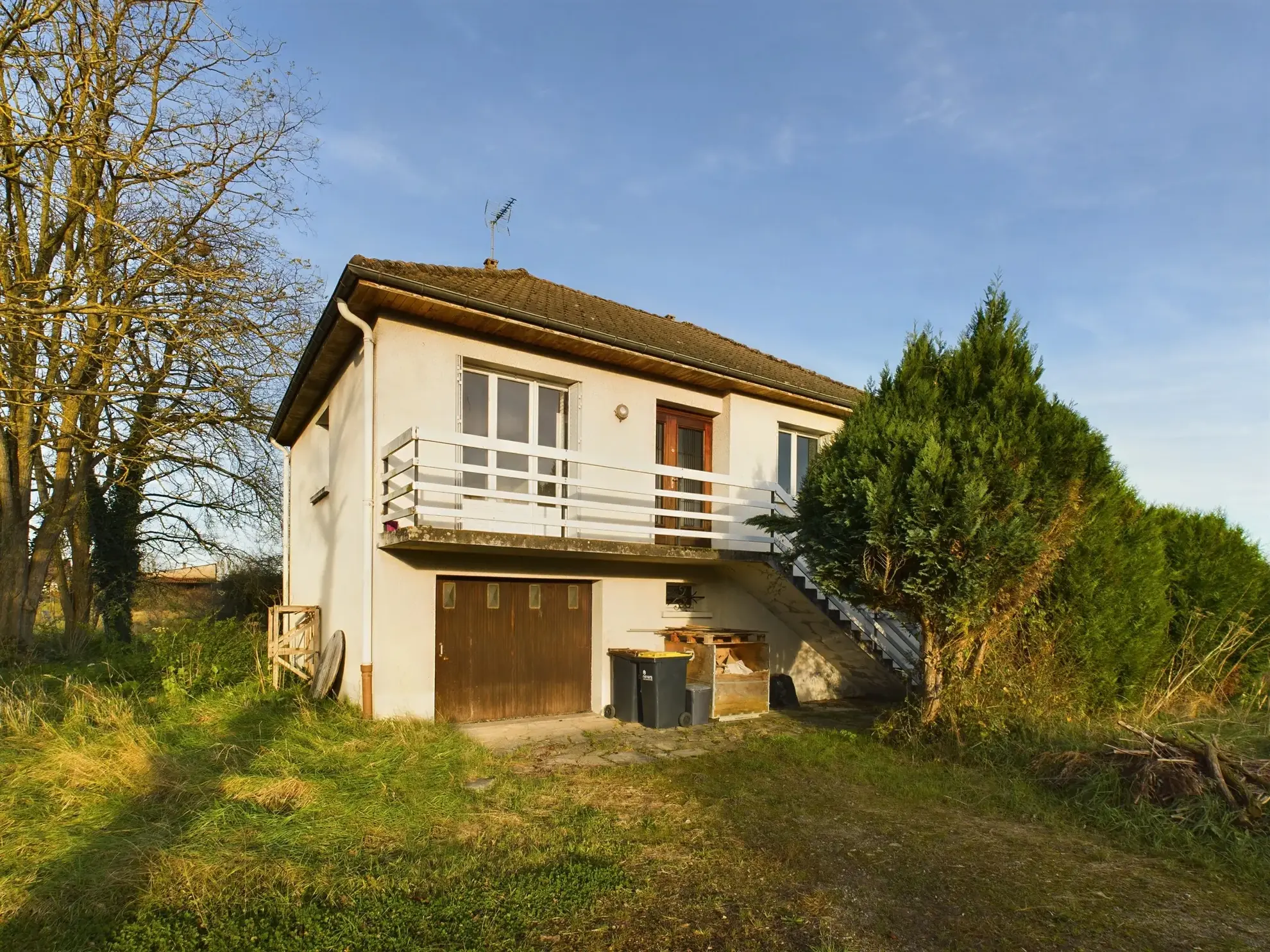 Pavillon à vendre à Nevers avec sous-sol, 75,69 m², terrain 2518 m²
