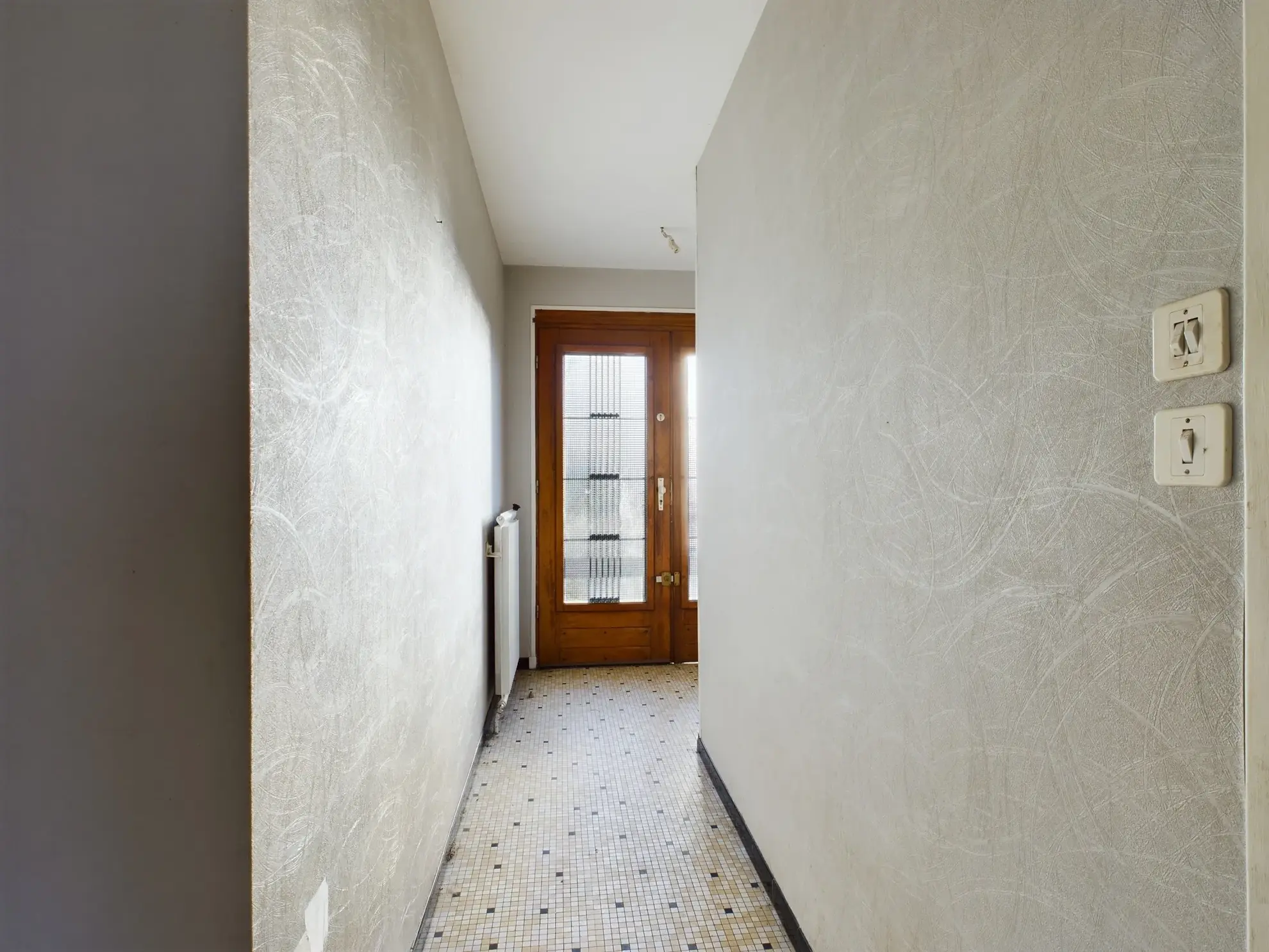 Pavillon à vendre à Nevers avec sous-sol, 75,69 m², terrain 2518 m² 