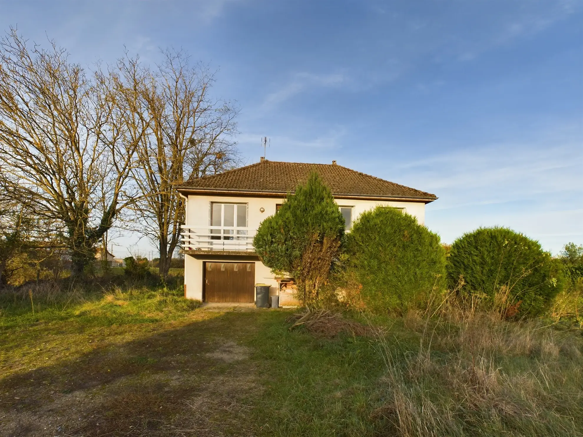 Pavillon à vendre à Nevers avec sous-sol, 75,69 m², terrain 2518 m² 