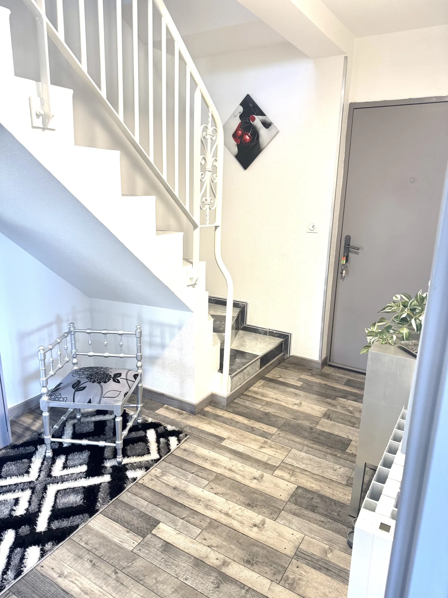 Spacieux duplex à Bavillier, proche Belfort, 140 m2 avec terrasse, garage et 4 chambres 