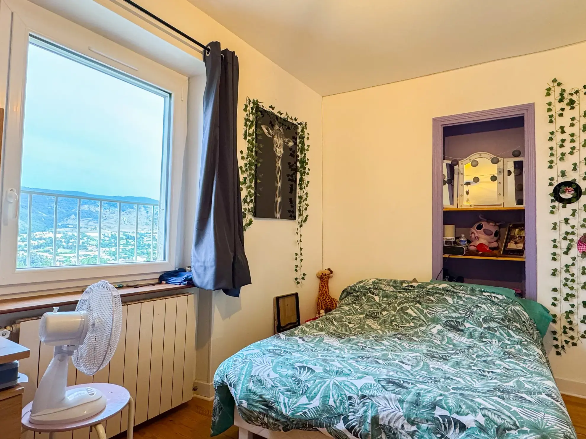 Maison rénovée avec piscine, 4 chambres, grand terrain à Privas secteur Ruissol 