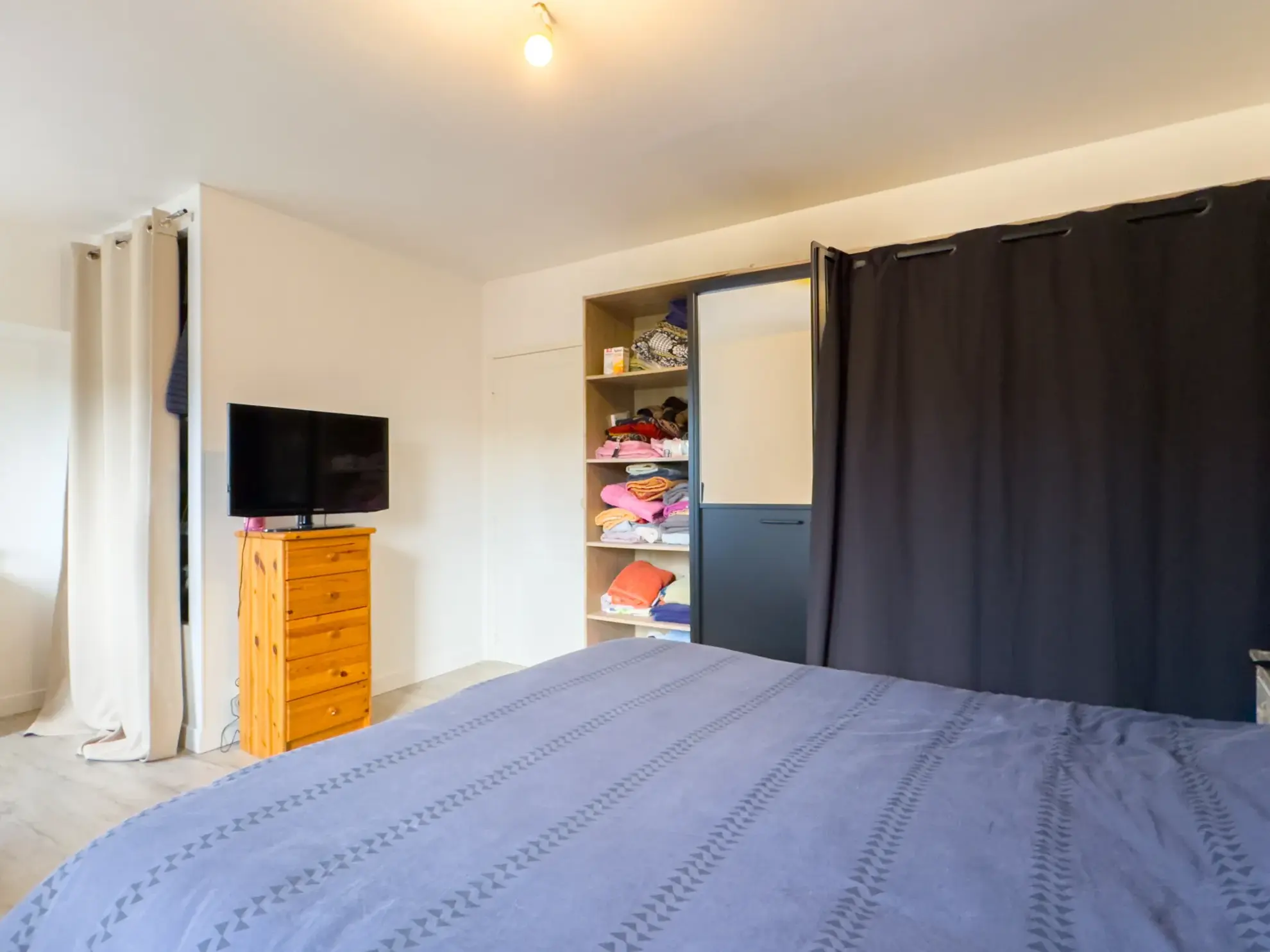 Maison rénovée avec piscine, 4 chambres, grand terrain à Privas secteur Ruissol 