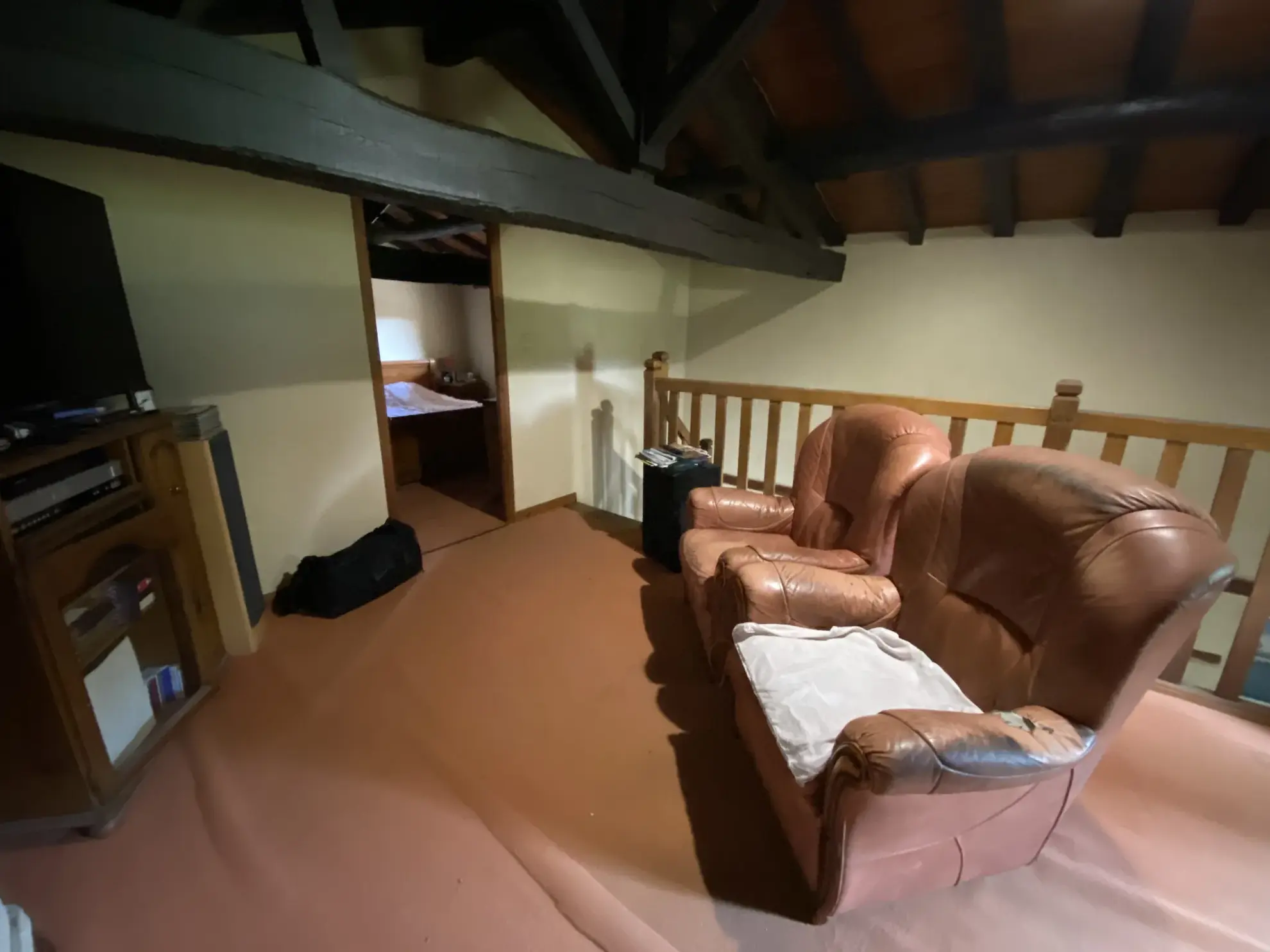 Maison de village en pierre avec jardin, garage et potentiel d'aménagement proche d'Auros 