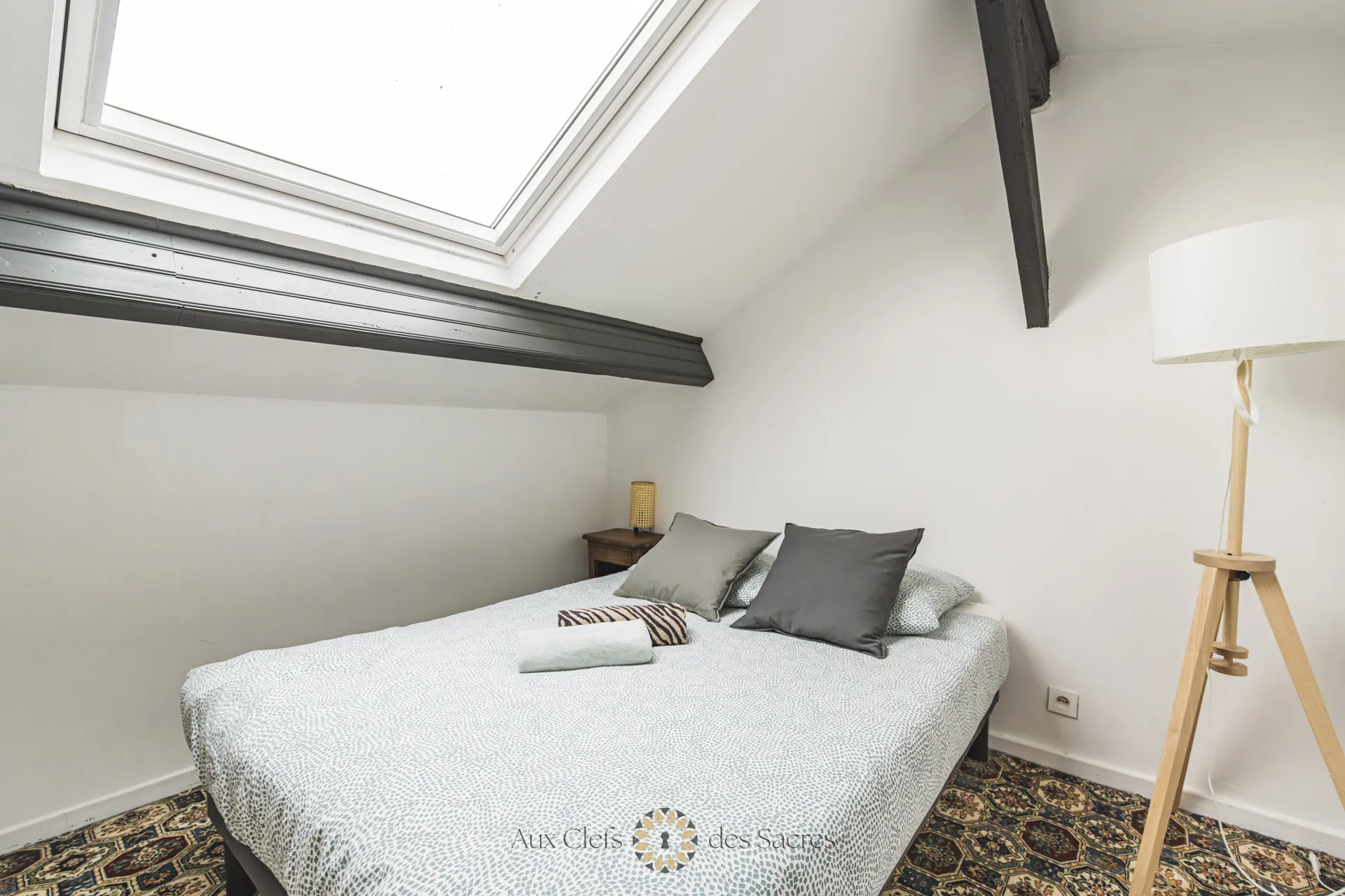 Appartement duplex lumineux de 3 pièces à Reims, proche commerces et écoles 