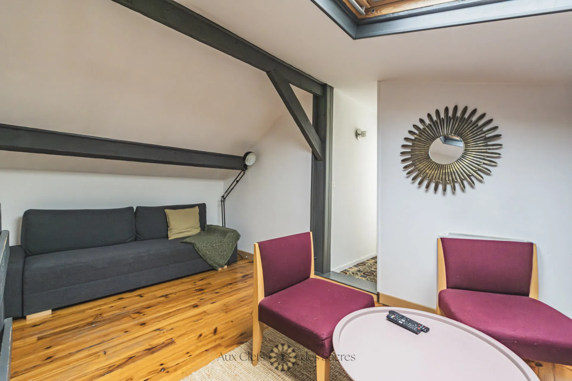 Appartement duplex lumineux de 3 pièces à Reims, proche commerces et écoles 