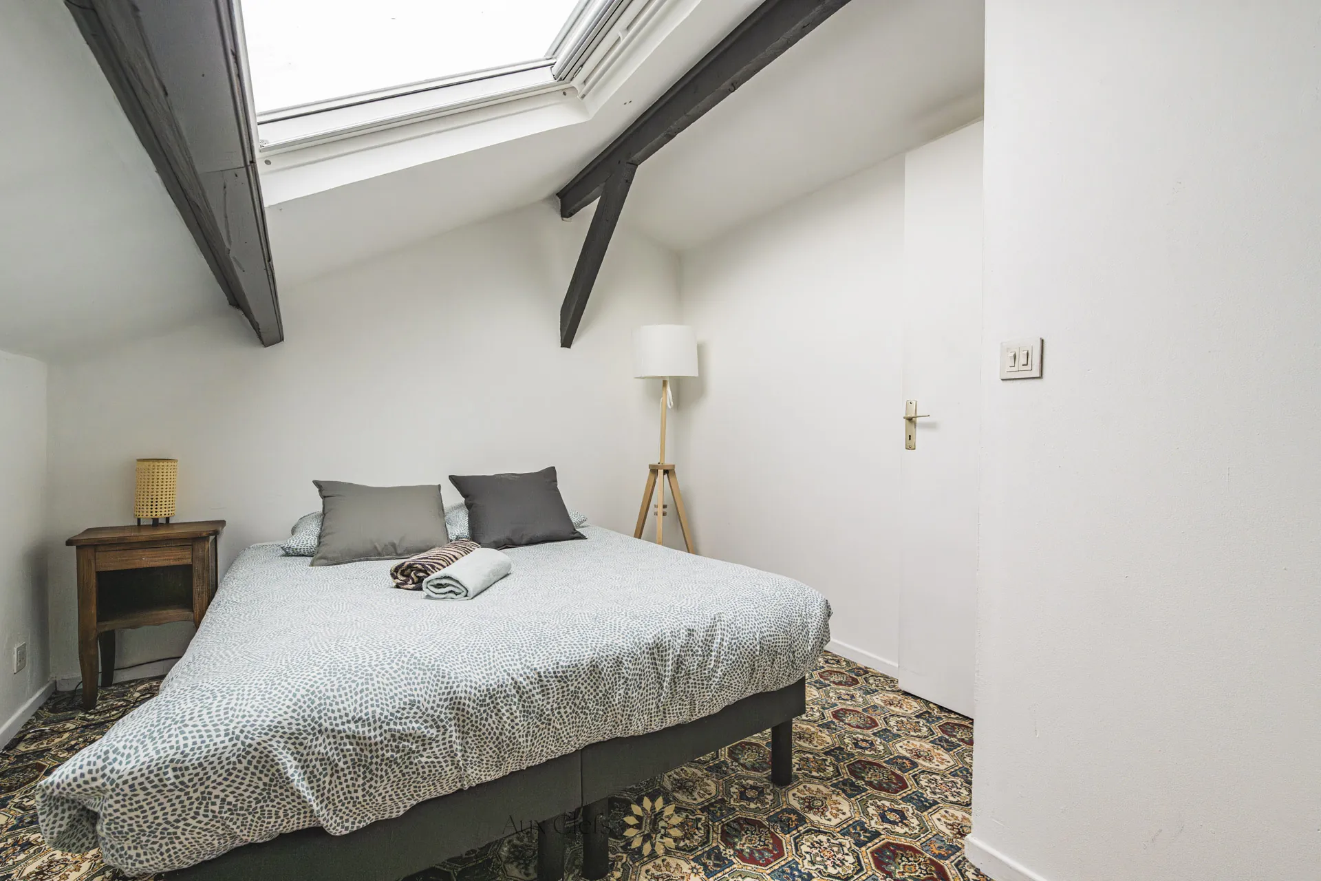 Appartement duplex lumineux de 3 pièces à Reims, proche commerces et écoles 